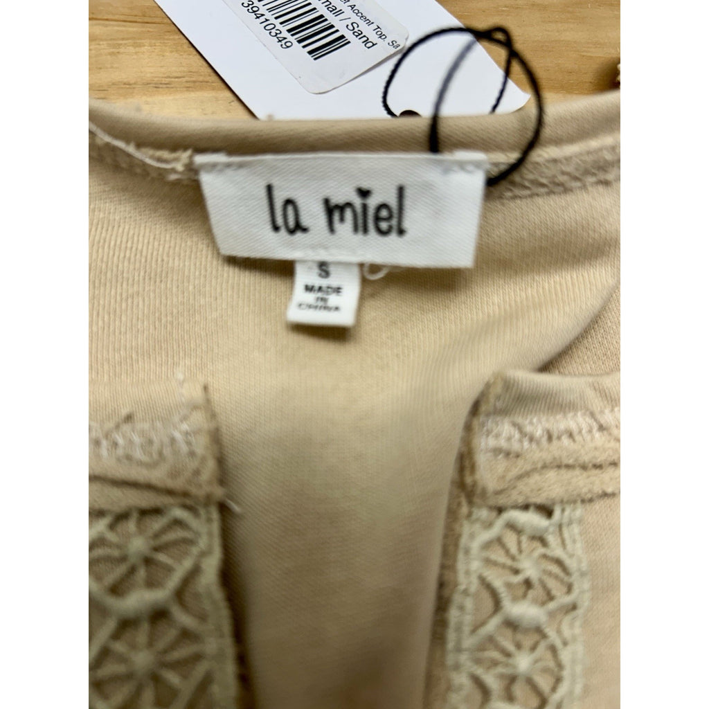 La Miel 100% Cotton Crochet Breezy Long Sleeve V-Neck Blouse Size Small (New) .