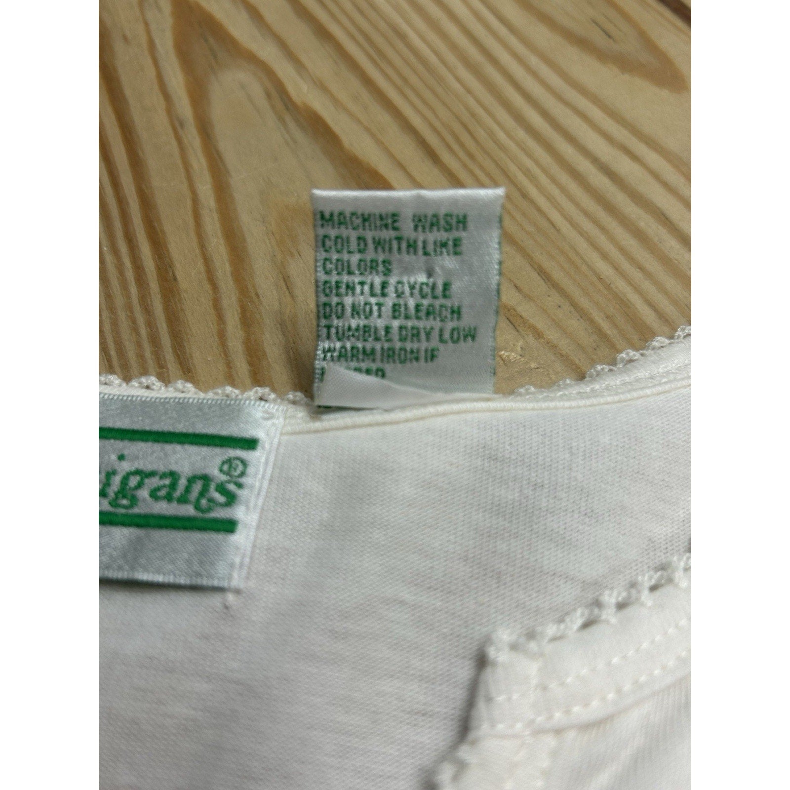 Shenanigans women's white floral embroidered short sleeve top size S