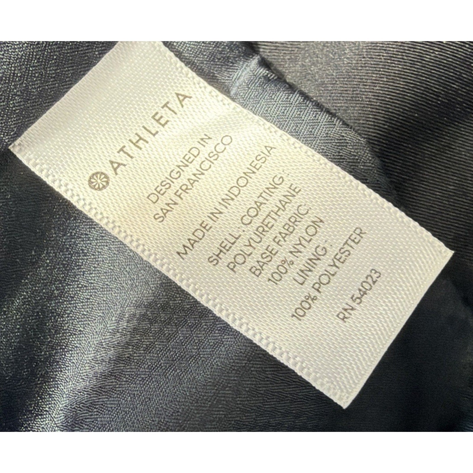 Athleta Stormlovers Waterproof Jacket Hooded Women’s Medium Black New With Tags