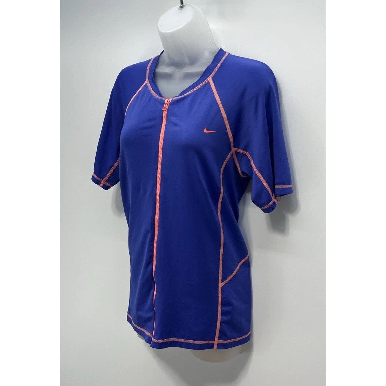 NIKE Shirt Womens Large Top Tee Short Sleeve Full Zip Purple