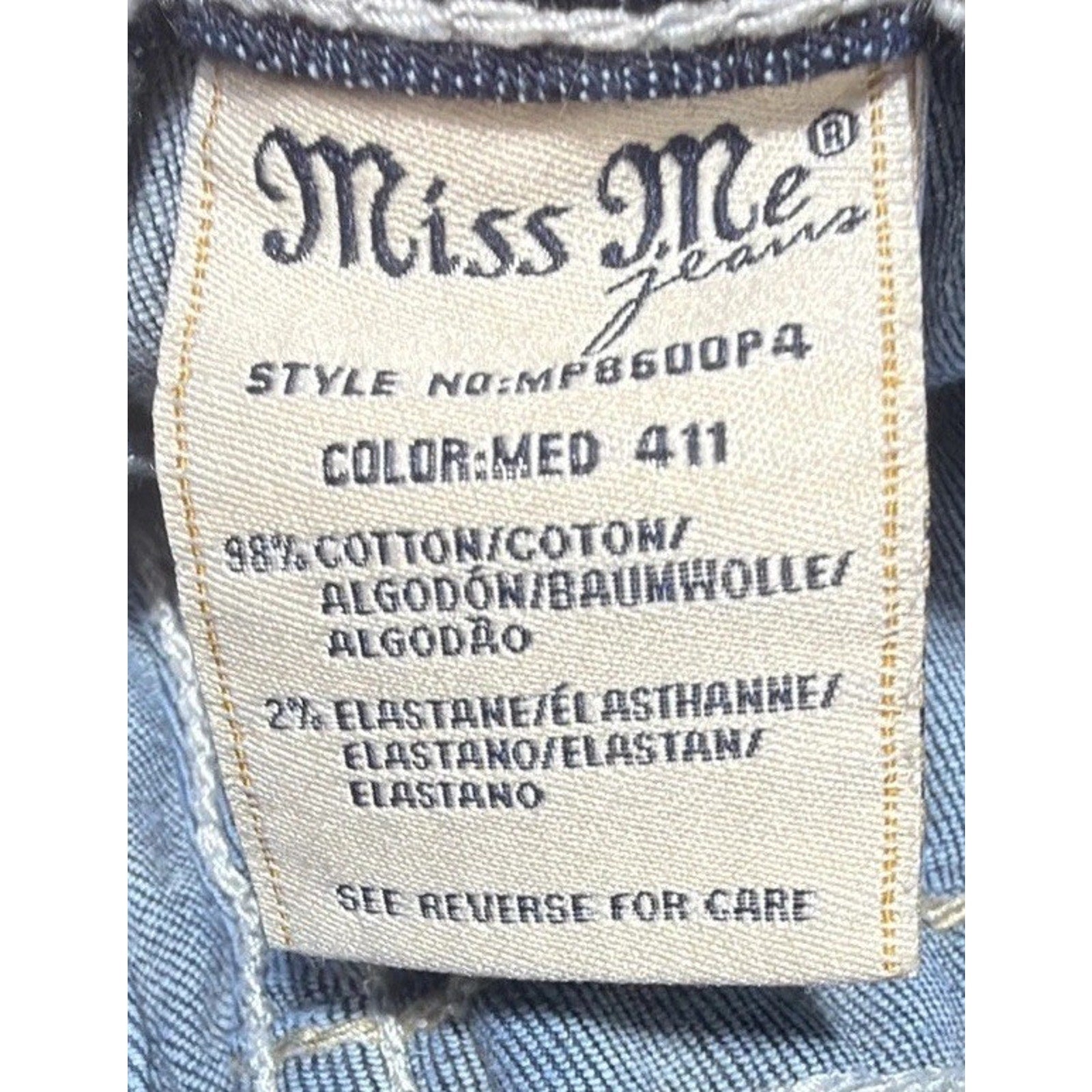 Miss Me Jeans Women's 26 Raw Hem Capri Mid-Rise Blue Stretch Denim