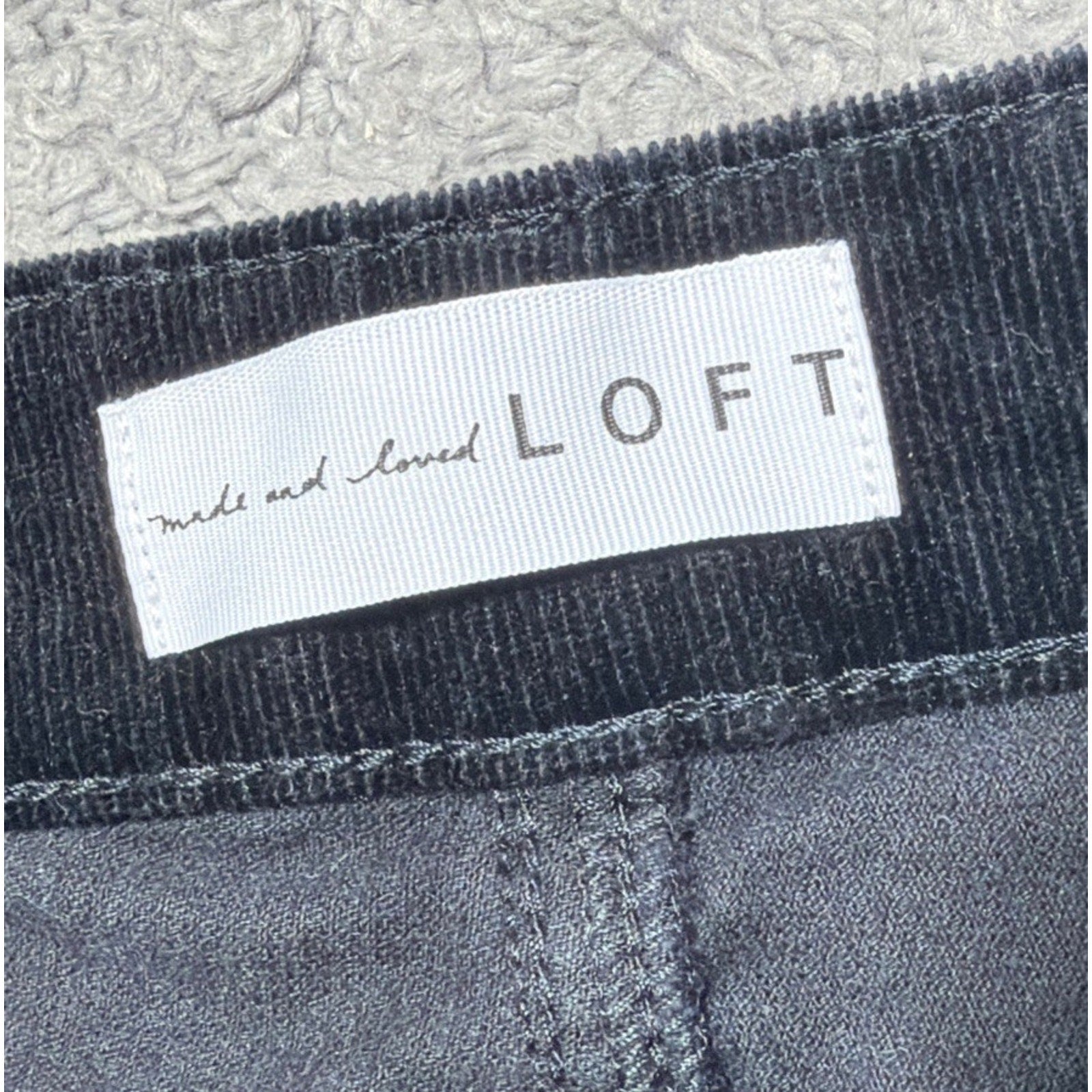 Ann Taylor LOFT Curvy High Waist Skinny Corduroy Pants Size 16/33 Mint 36x28.5