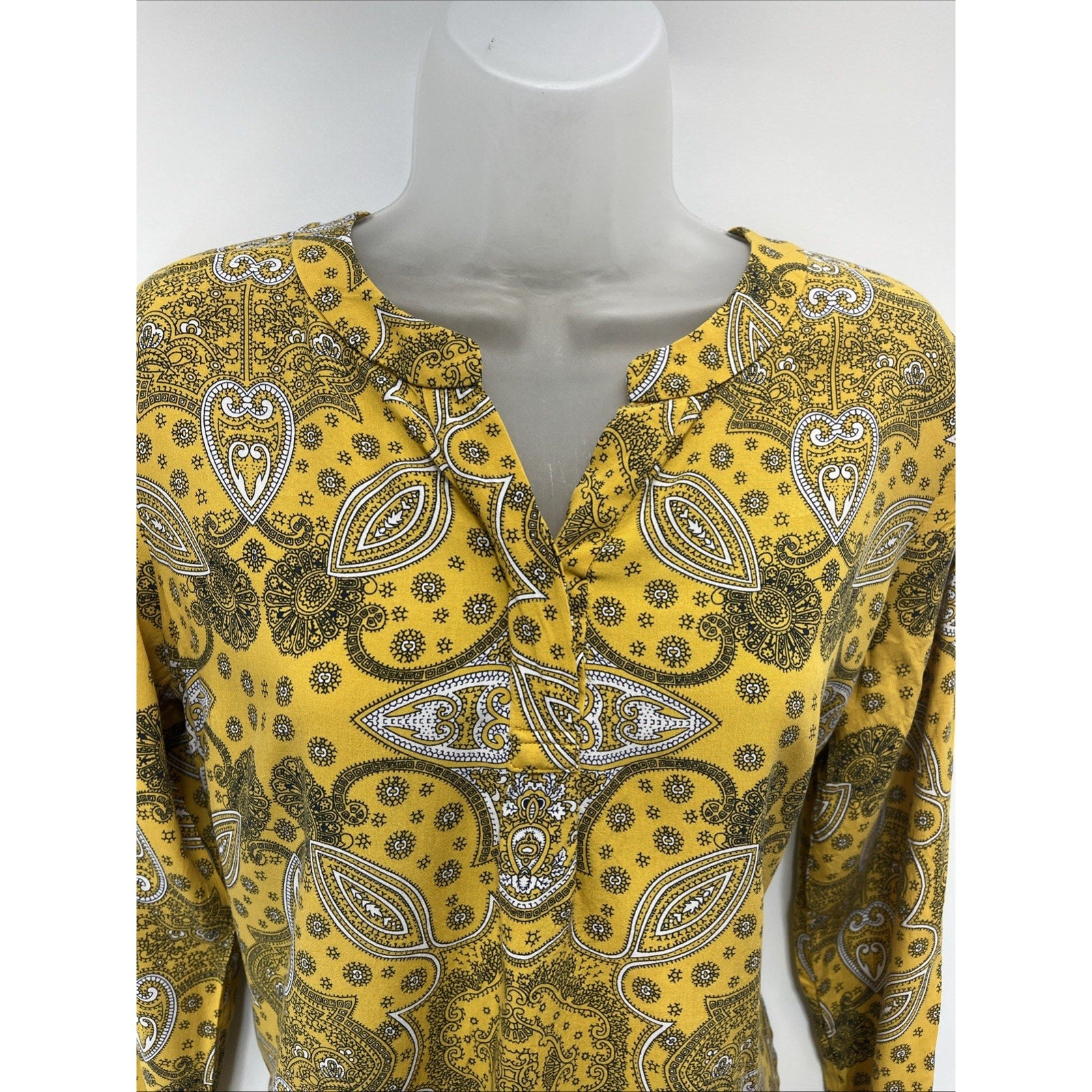 Talbots Women's Knit Top Size S Multicolored Paisley Print Long Sleeve Blouse