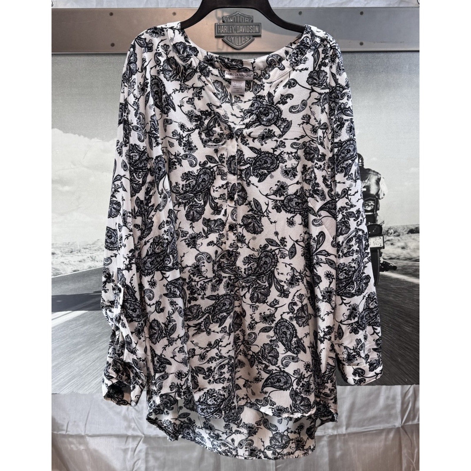 Rebecca Malone Women's V Neck 1/4 Button Up Roll Tab Sleeves Tunic Blouse 1X