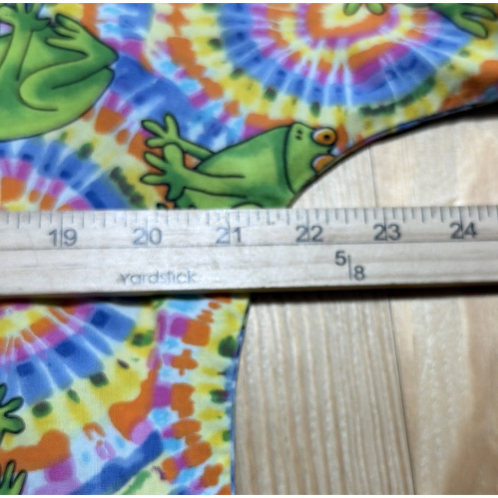 women's Scrub tops white cross Scrubs Frog Rainbow Size Medium