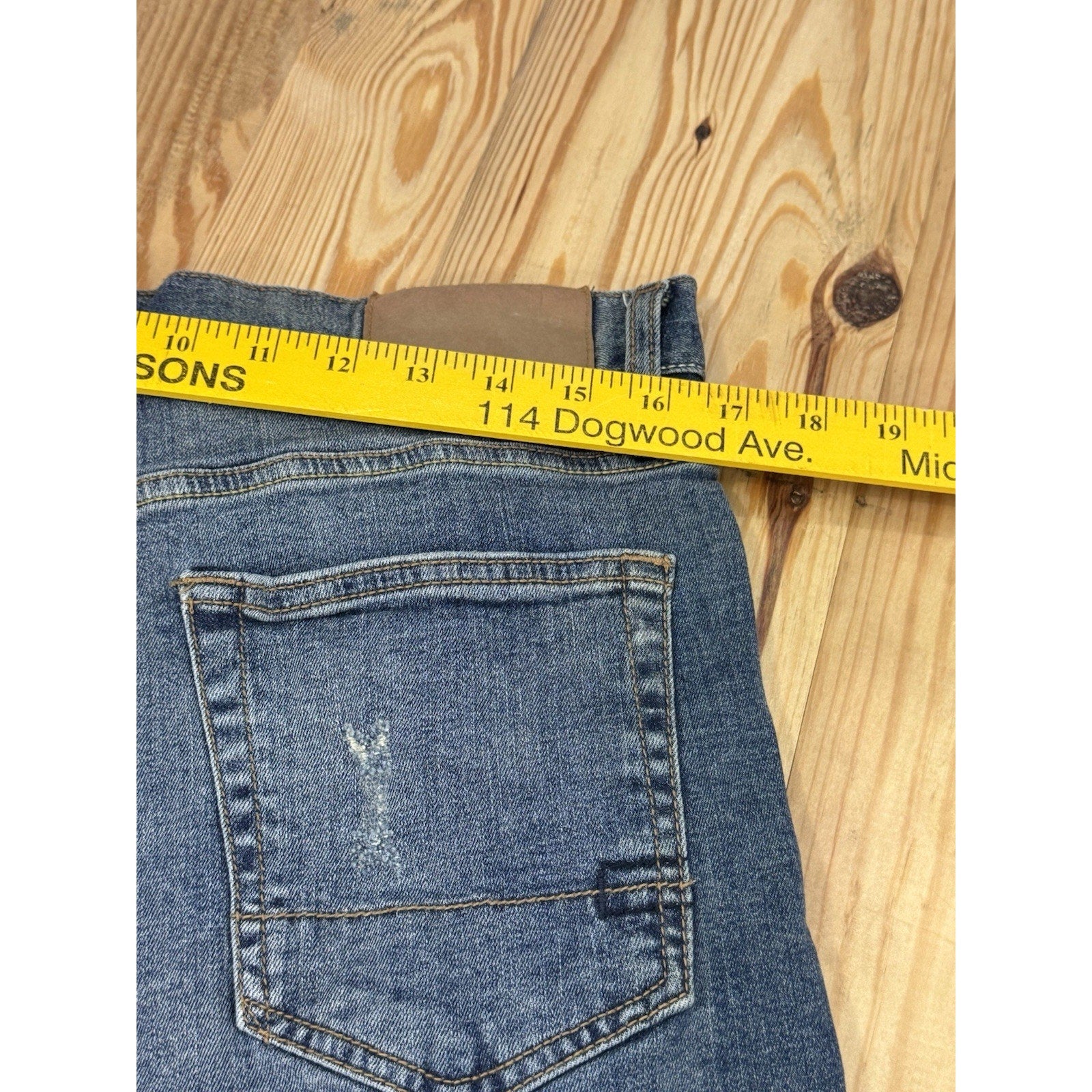 Aeropostale Adult Denim Slim Cut-Off Ripped Shorts Size 30 Men’s Aero Blue