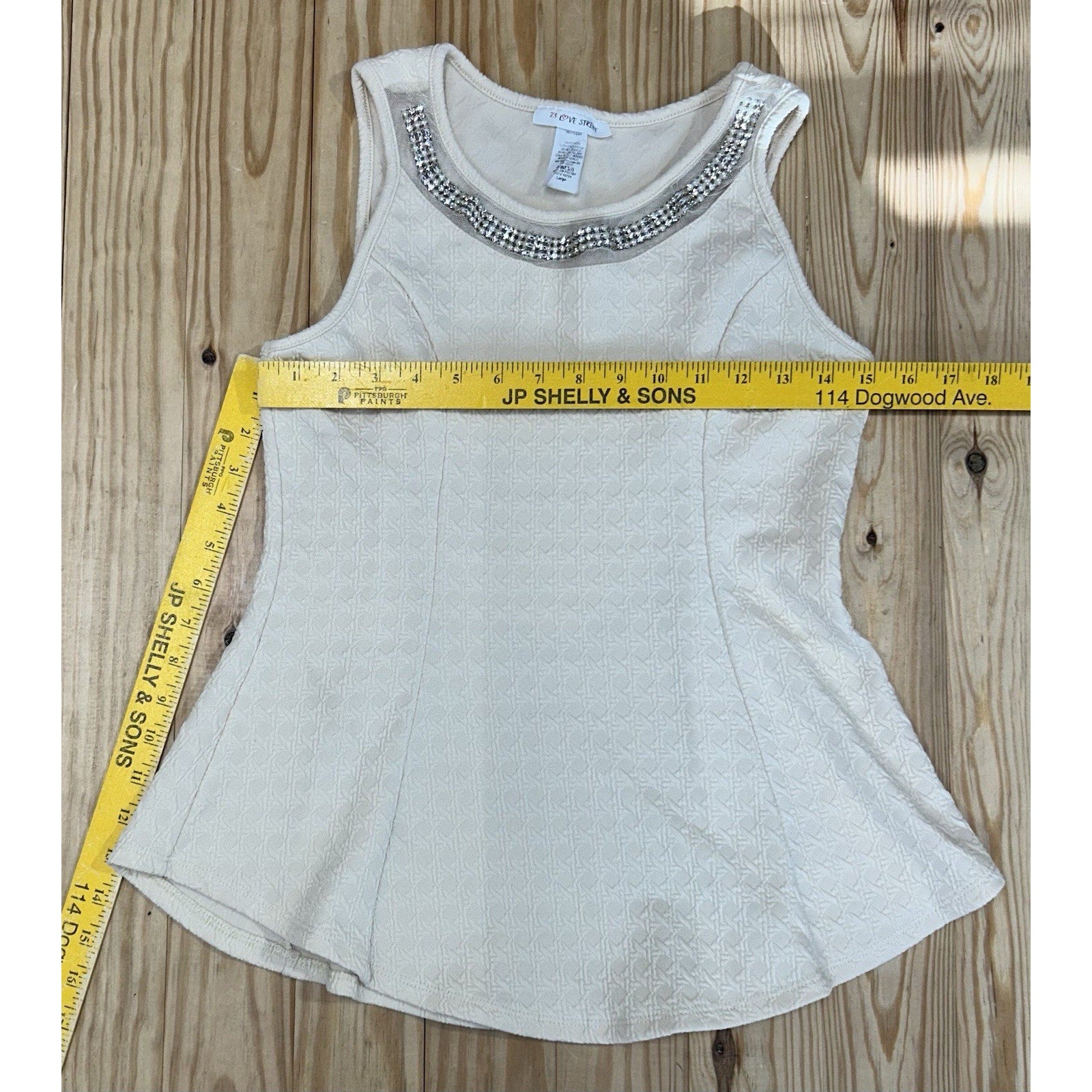 23 Love Street Cream Sleeveless Top With Sequins Blouse Womens Size Large.