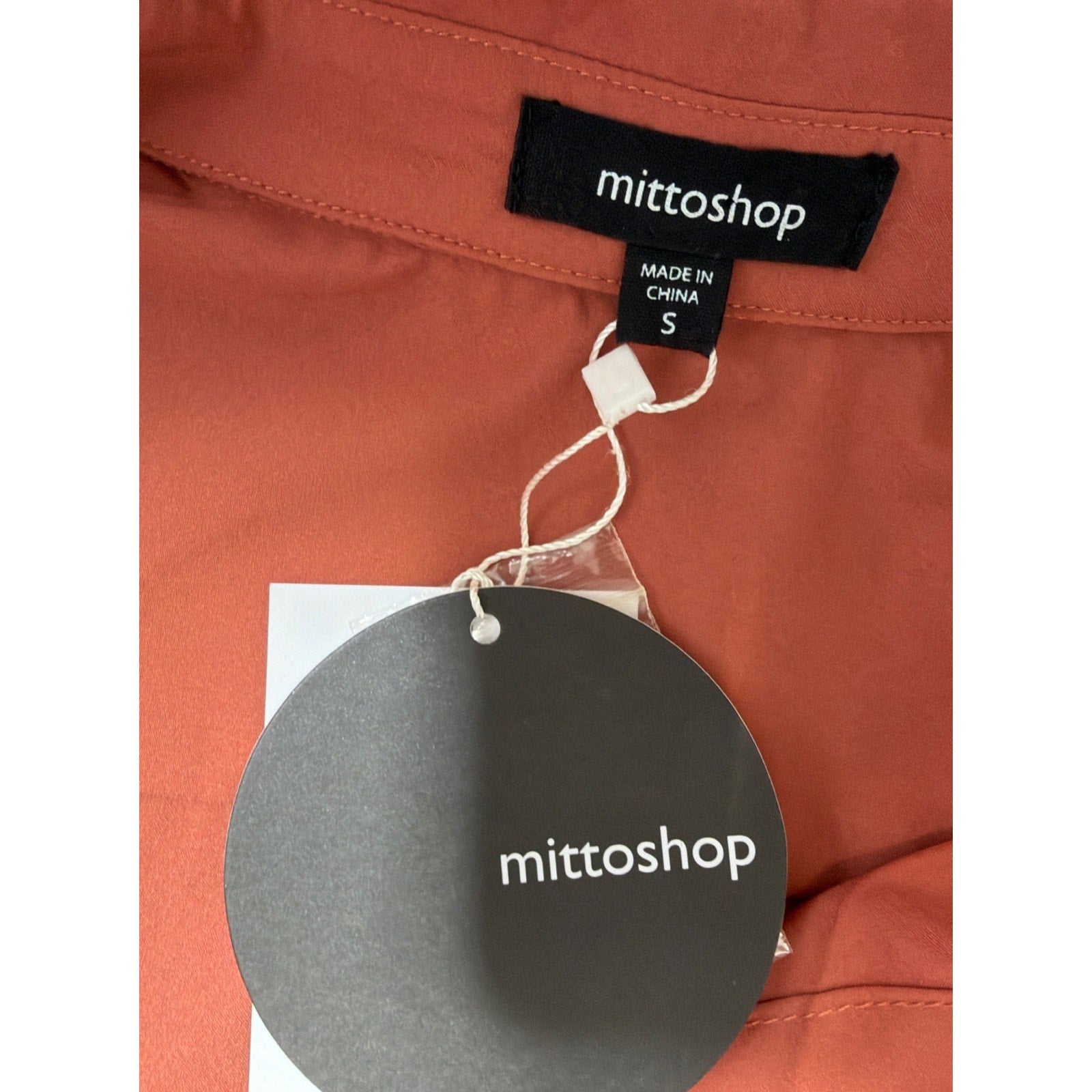 MittoShop Women’s Small Roll Tab Sleeve Button Down Shirt Top Blouse Up NWT