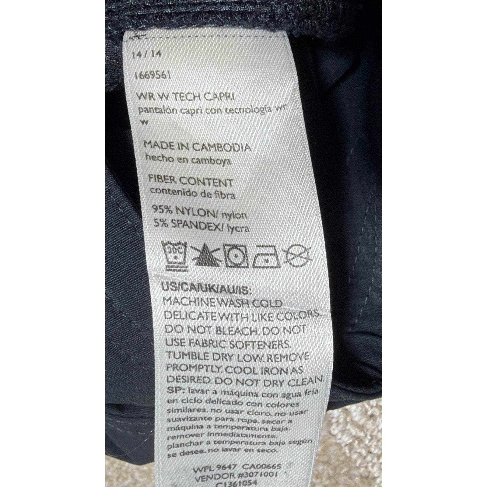 Eddie Bauer Tech Capri Pants Womens 14 Black Nylon Stretch Hiking UPF 50+
