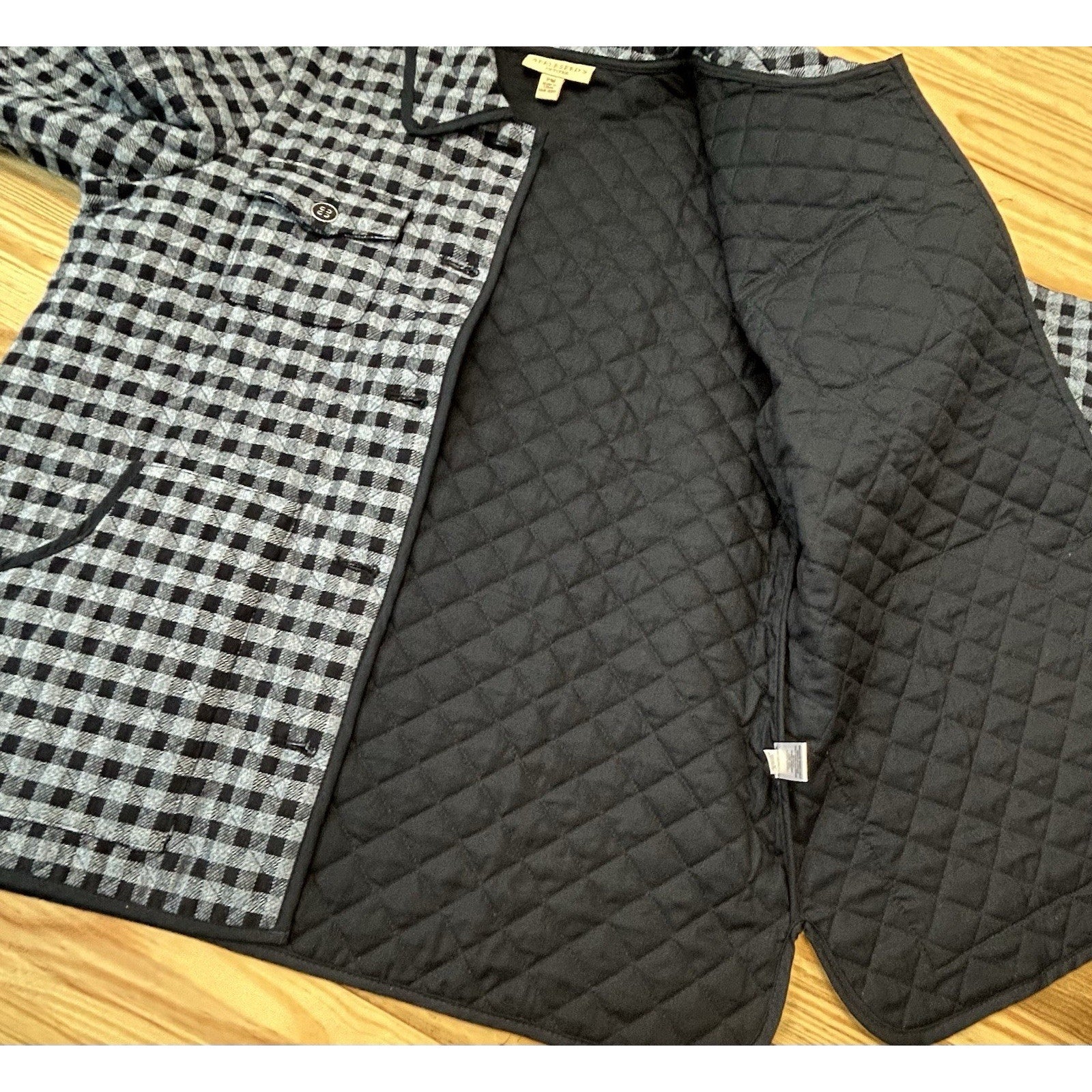 Appleseeds Women’s Petite PM Navy PLAID Quilted Reversible Jacket
