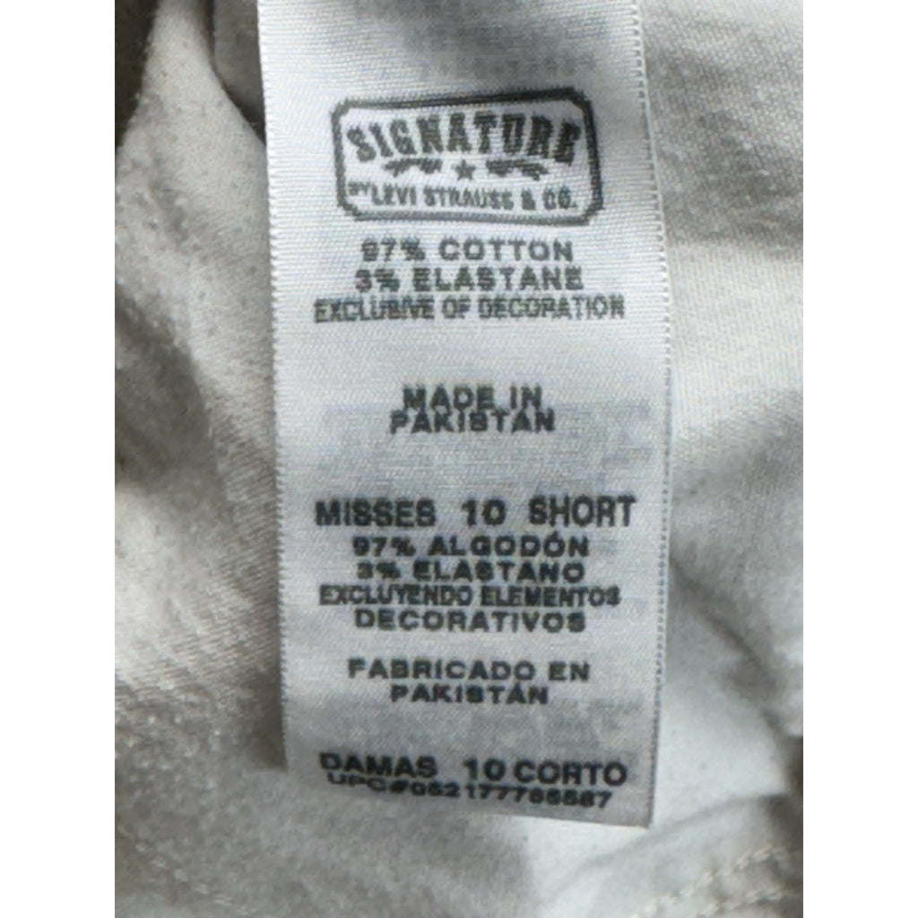 Levis Signature Jeans Low Rise Boot Cut sz Misses 10 Short Beige Stretch Denim