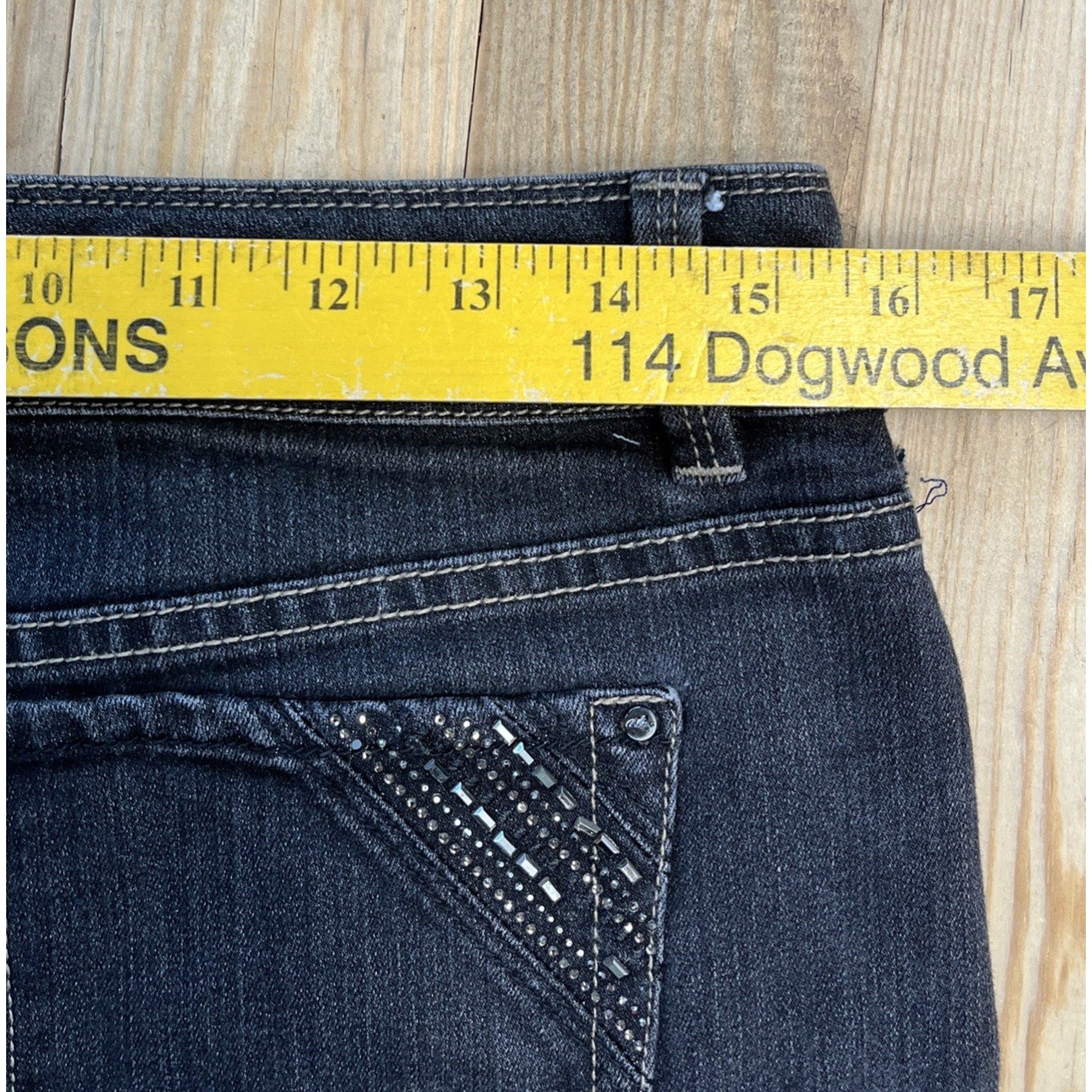 White House Black Market Patchwork Frayed Denim Open Your Heart Skirt Size 6