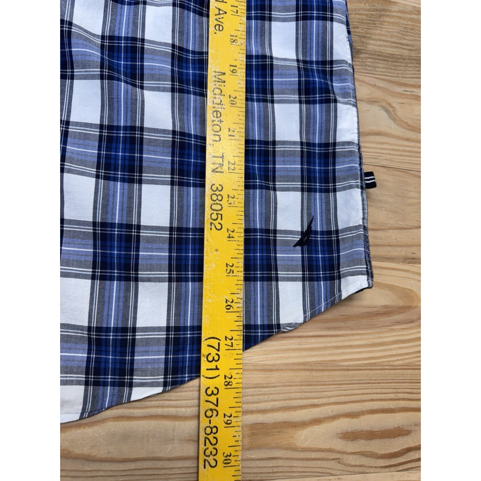 American Eagle Outfitters Button Down Shirt Men's Medium Long Sleeve Blue Plaid