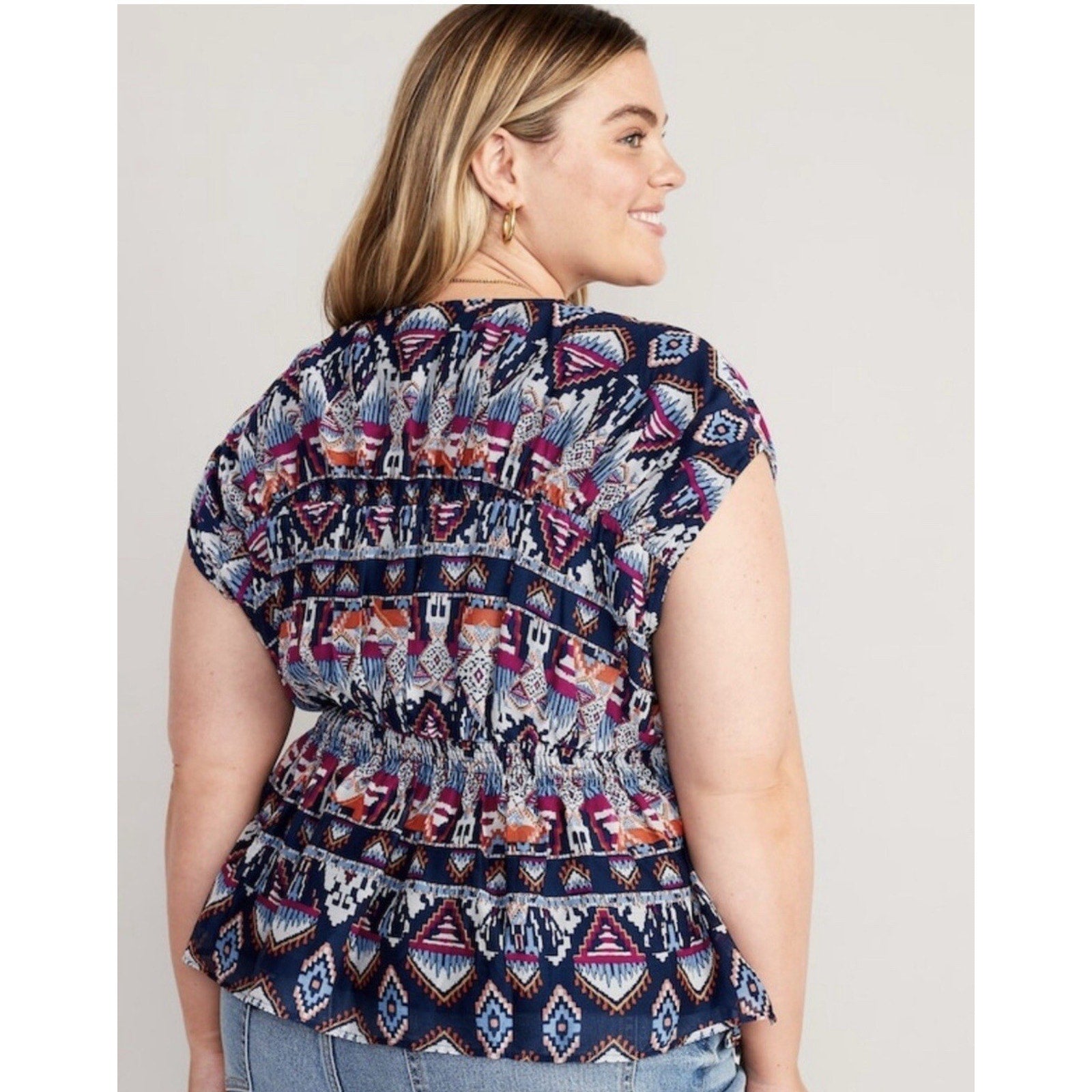 Old Navy Top Blue V-Neck Blouse Smocked Waist Cap Sleeve Geometric Women’s 2X