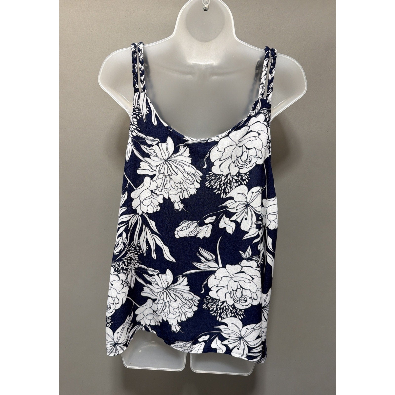 Juniper + Lime Shirt Womens Large Blue White Floral Sleeveless Tank Beach
