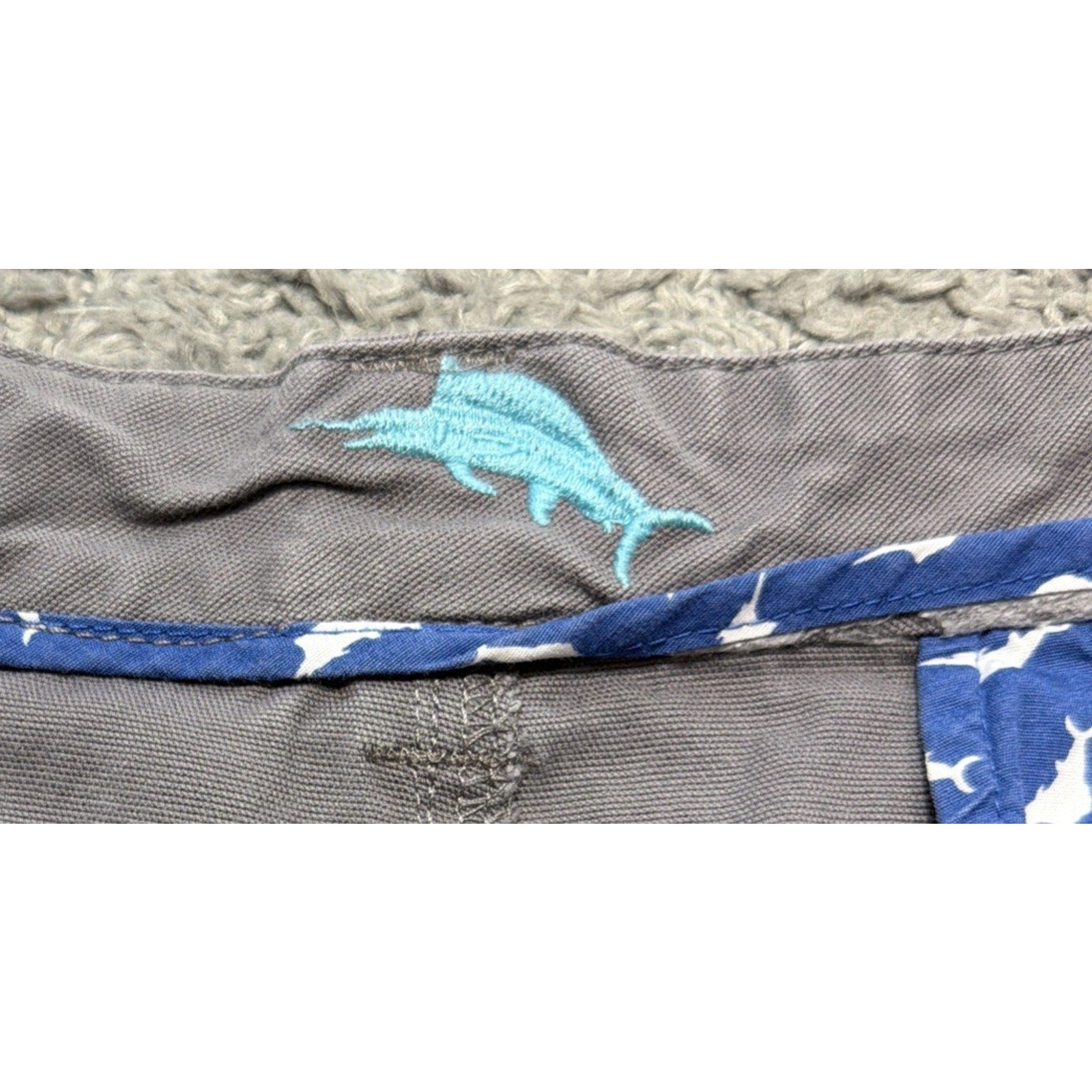 Tommy Bahama TR808 Mens Key Grip Cargo Shorts Gray Sz 40