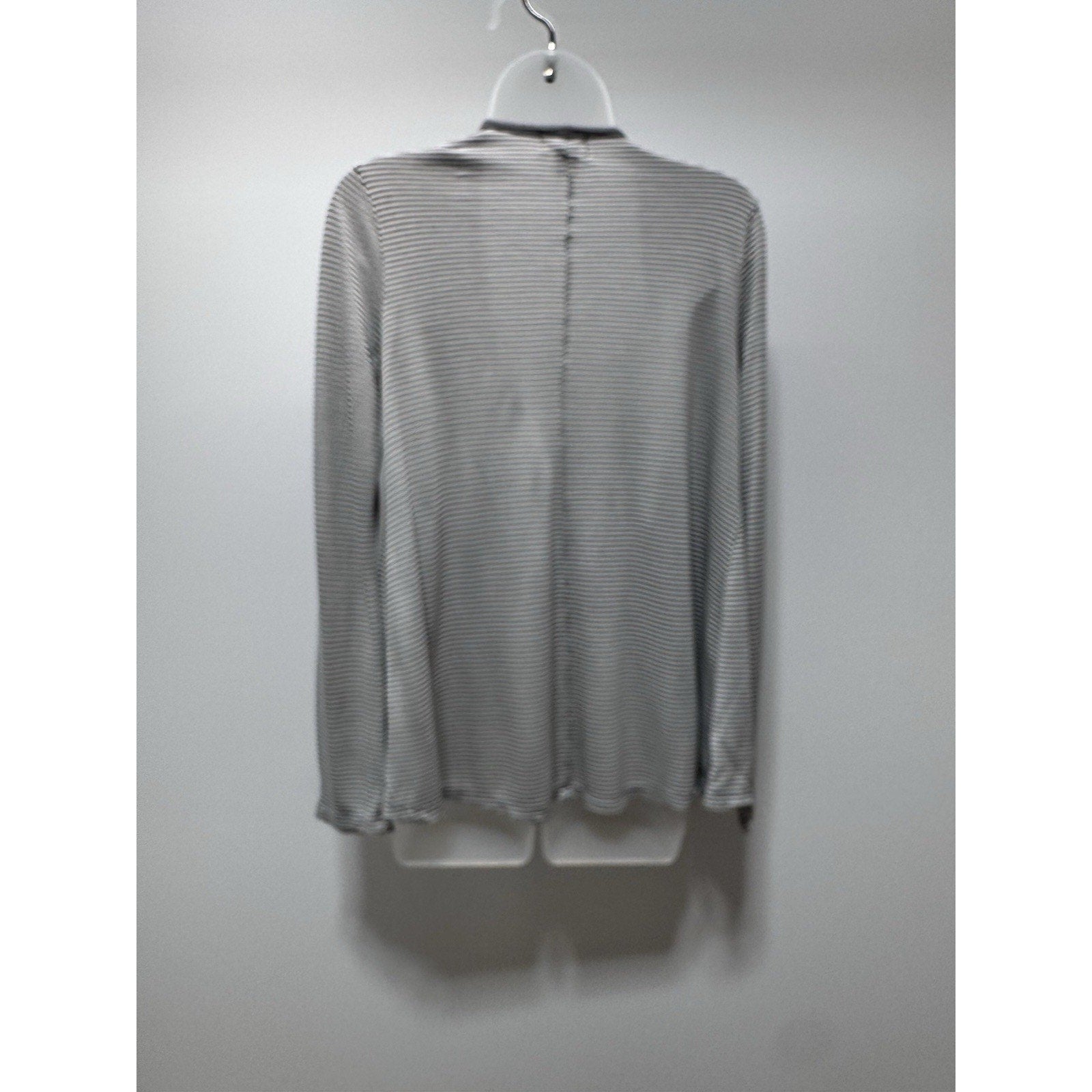 Old Navy Cardigan Jersey Sweater Grey White Long Sleeve Women’s Size Medium