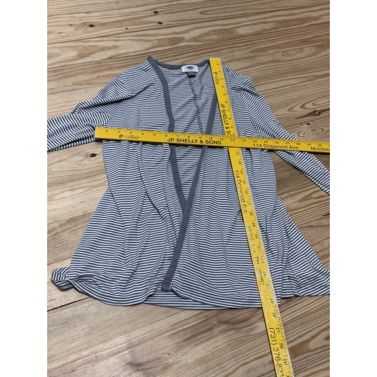 Old Navy Cardigan Jersey Sweater Grey White Long Sleeve Women’s Size Medium