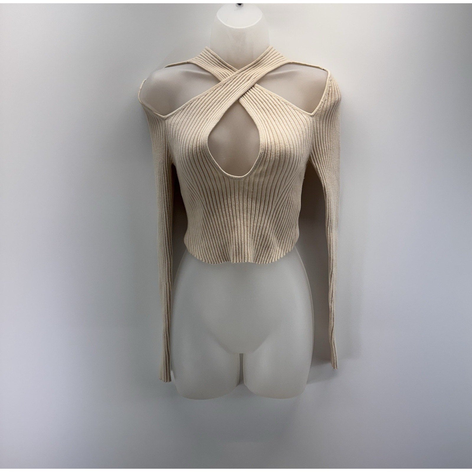 Urban Outfitters Cassandra Cutout Sweater Women’s Size Medium NWT