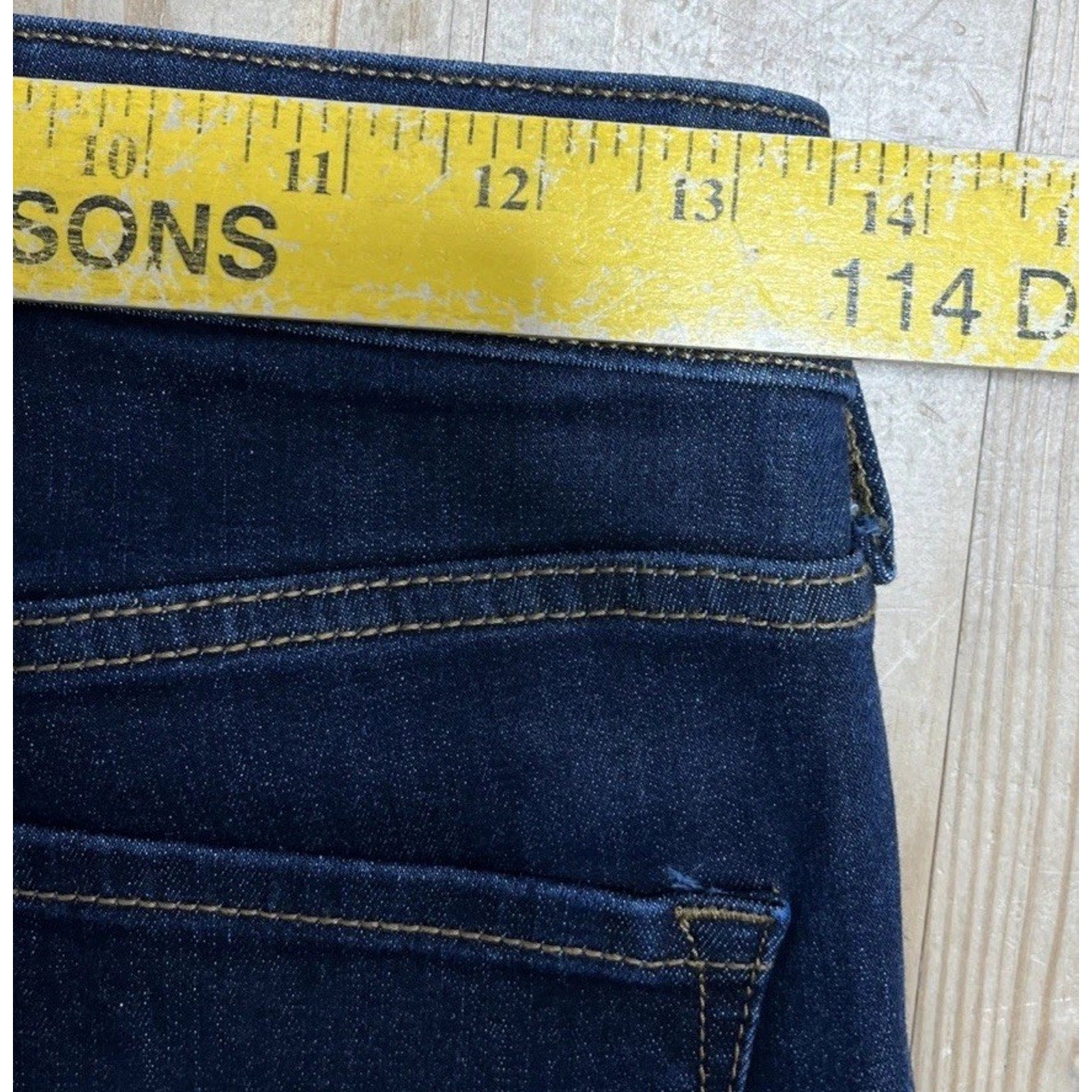 Old Navy Women’s High Rise Rockstar Skinny Jeans Size 6