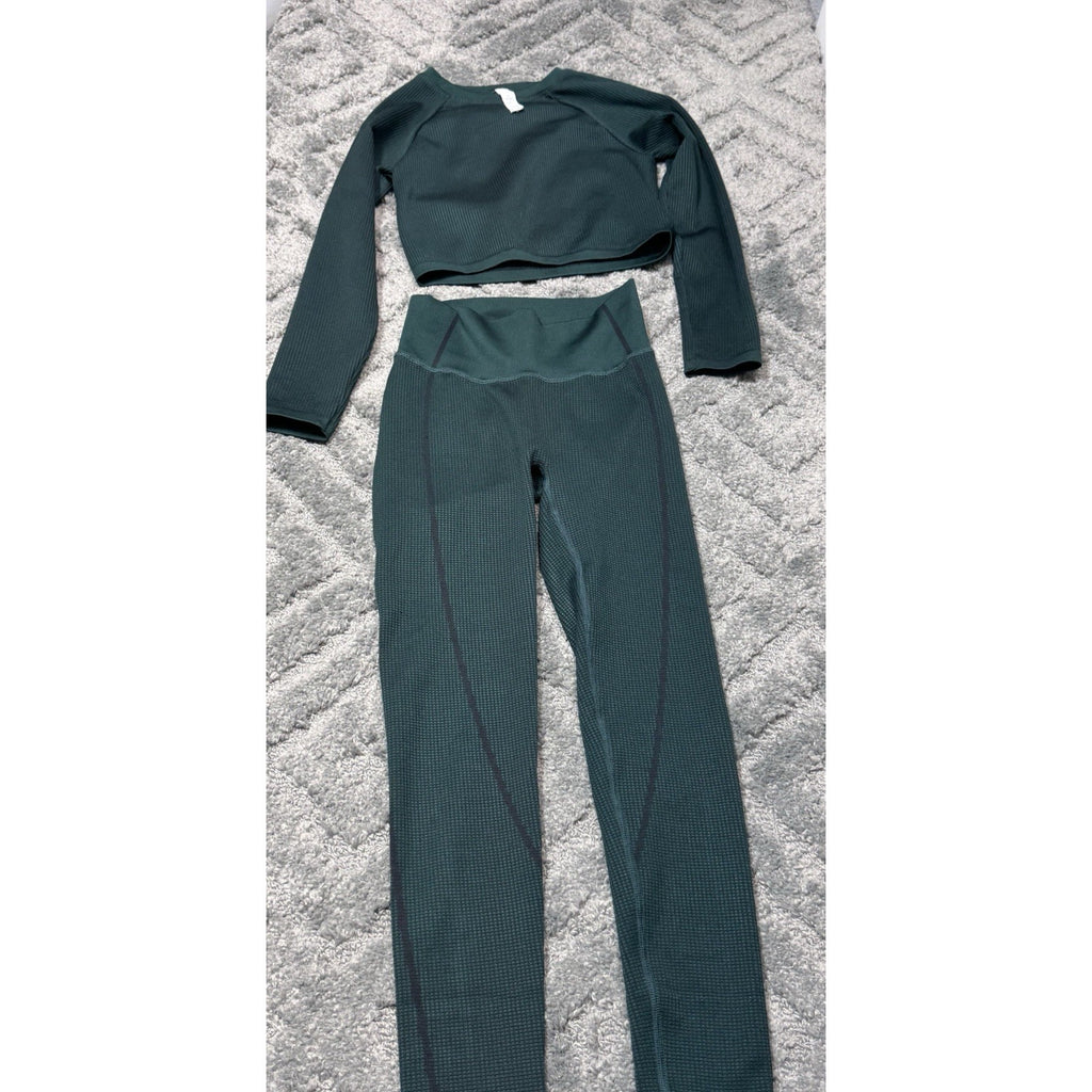 Offline by Aerie Green Seamless Cable Round Neck And Leggings Set Women’s S/M