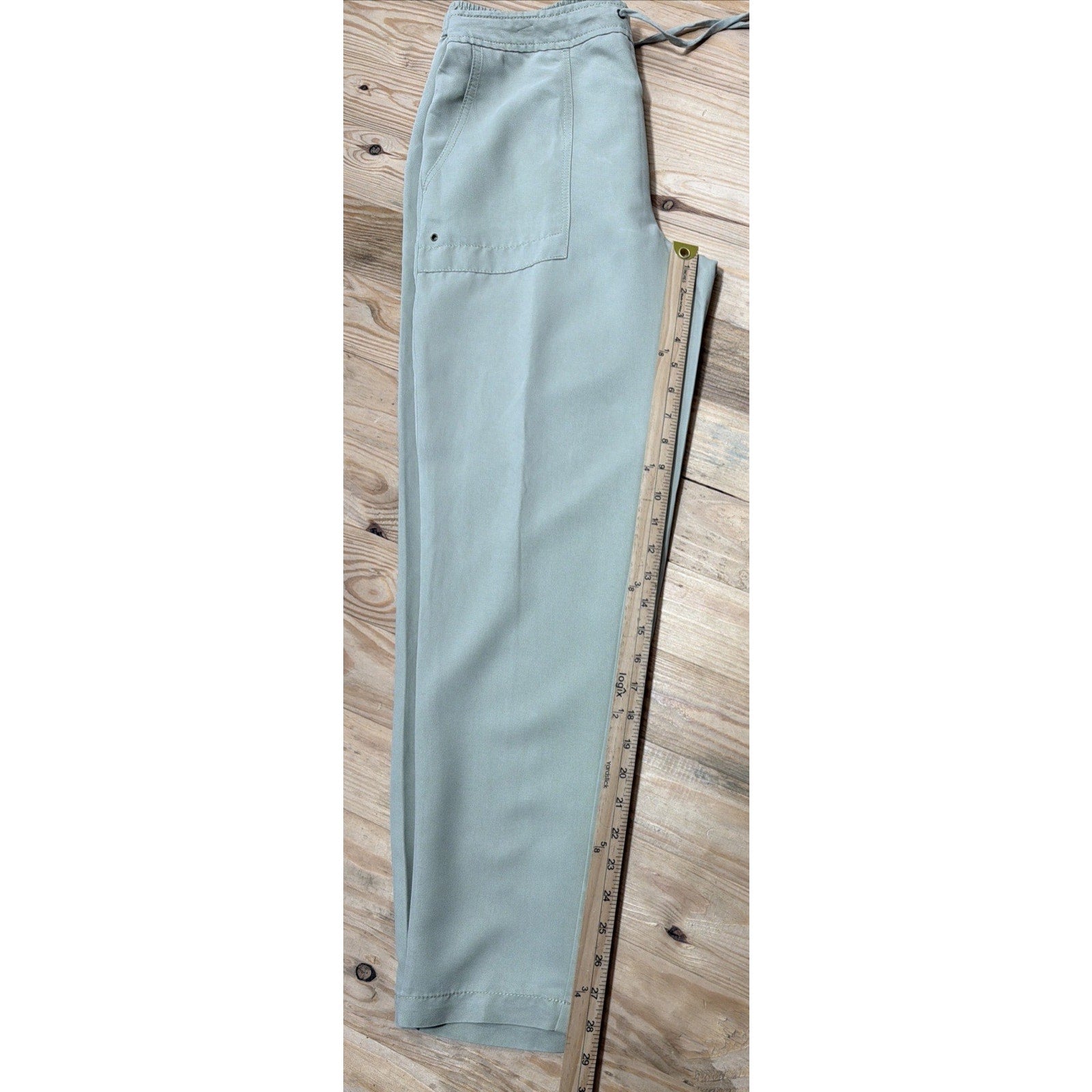 Chicos 0.5 Woman's Sz 6 Pull On Drawstring Casual Ankle Pants Sage