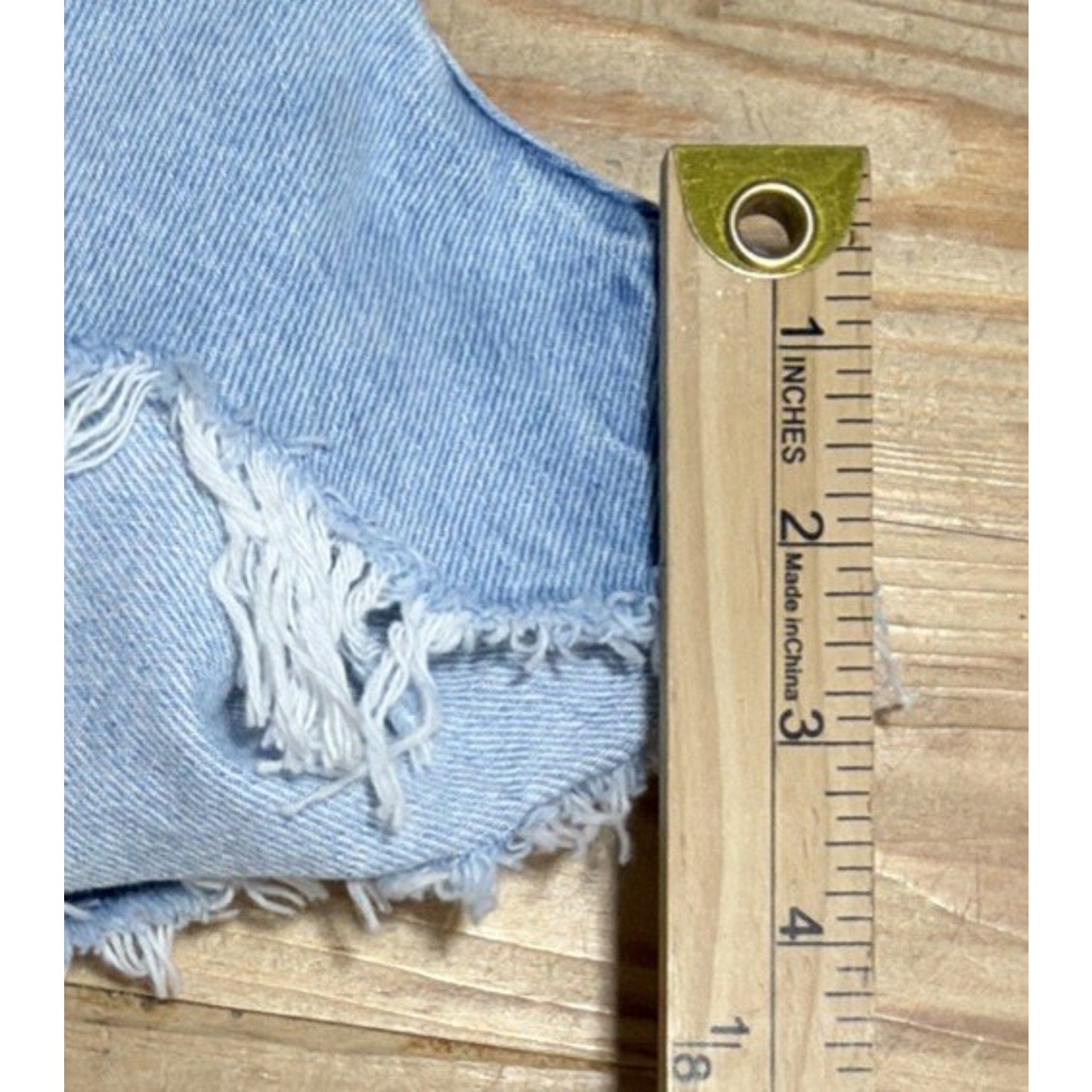 New Levi's Women 501 Original Button Fly High Rise Denim Frayed Cutoff Shorts 26