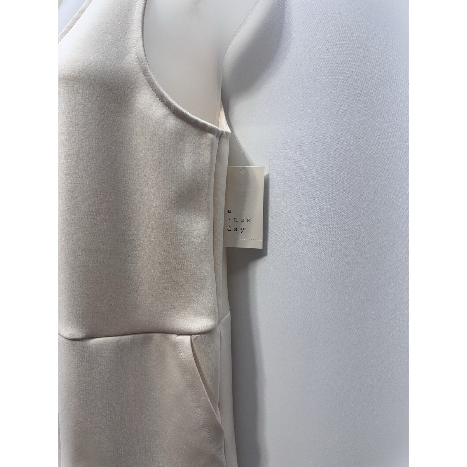A New Day Satin Feel Sleeveless Jumpsuit Pockets Ivory Women’s Size Small NWT