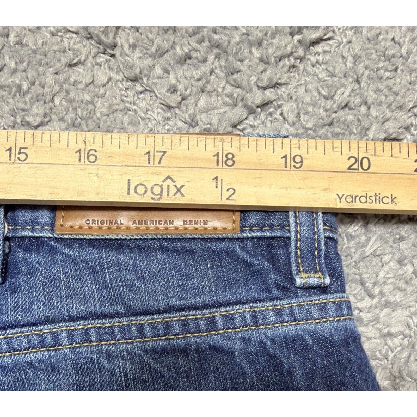 Men's 38x28 Tommy Hilfiger Relaxed Freedom Blue Denim Medium Wash Jeans Baggy