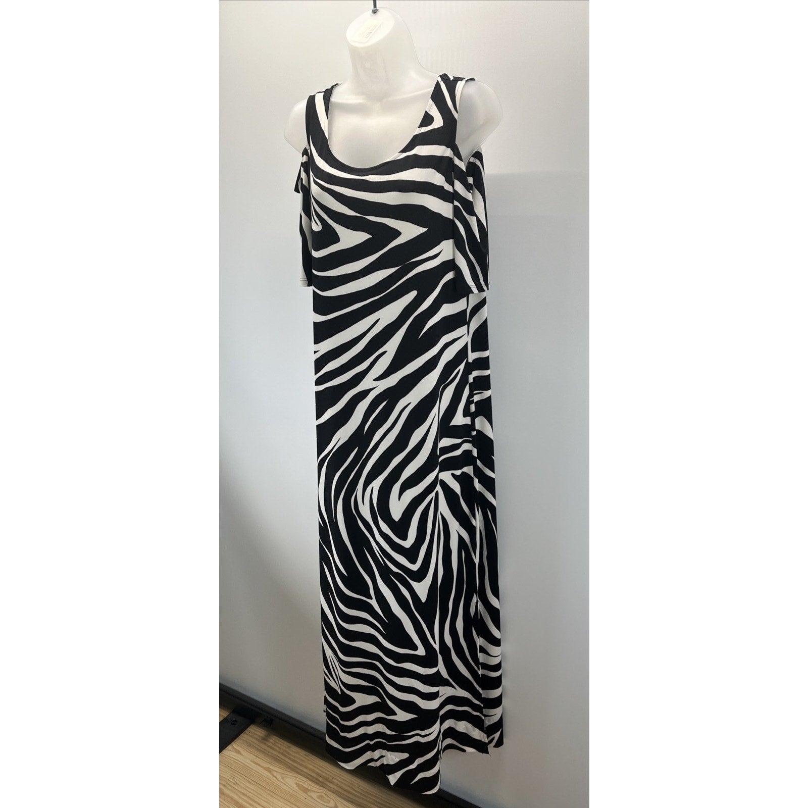 Chicos Dress Women's 1 M Black White Zebra Print Maxi Cold Shoulder Casual