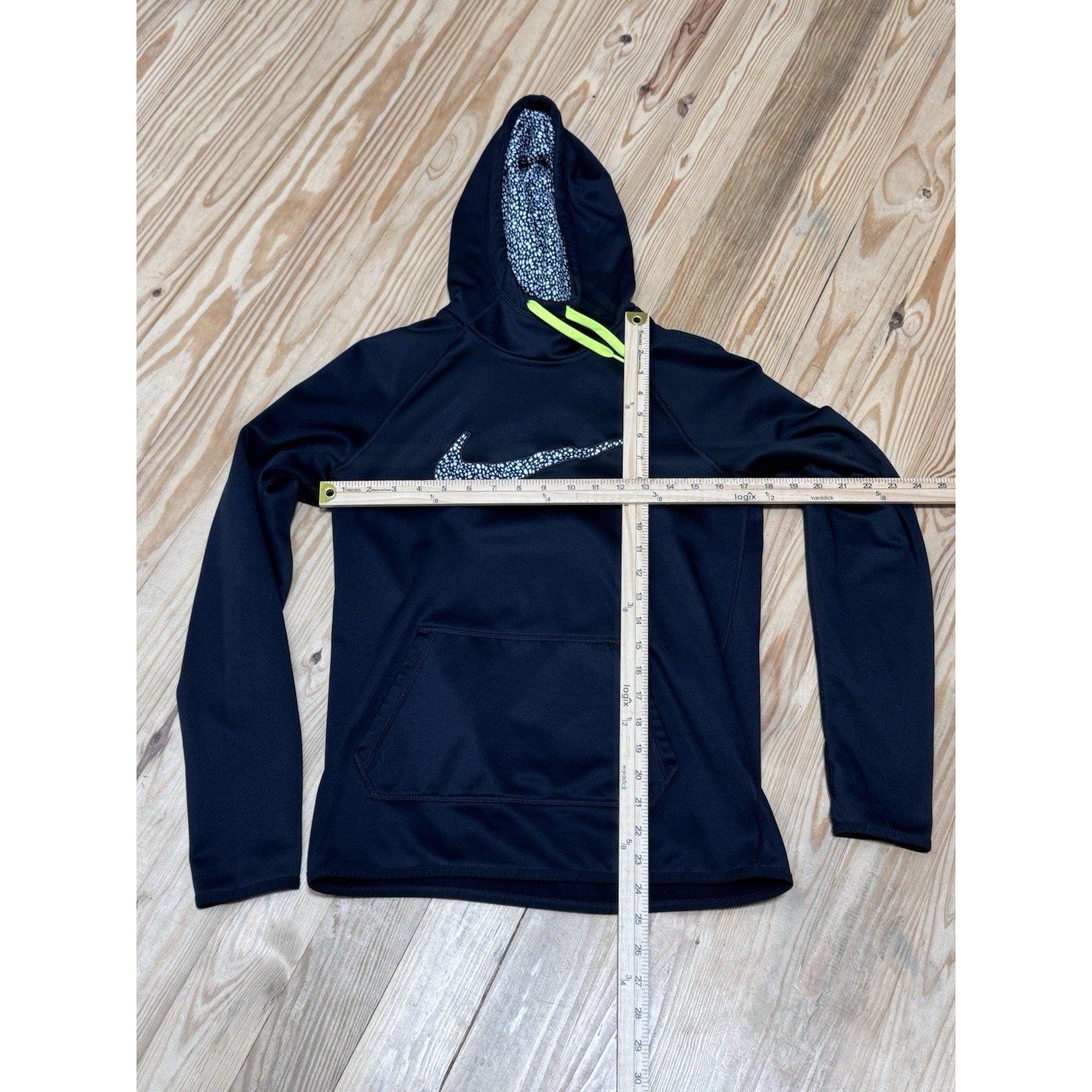 NIKE Hoodie Womens Small Black Pullover Fleece Hooded Therma-Fit Center Check