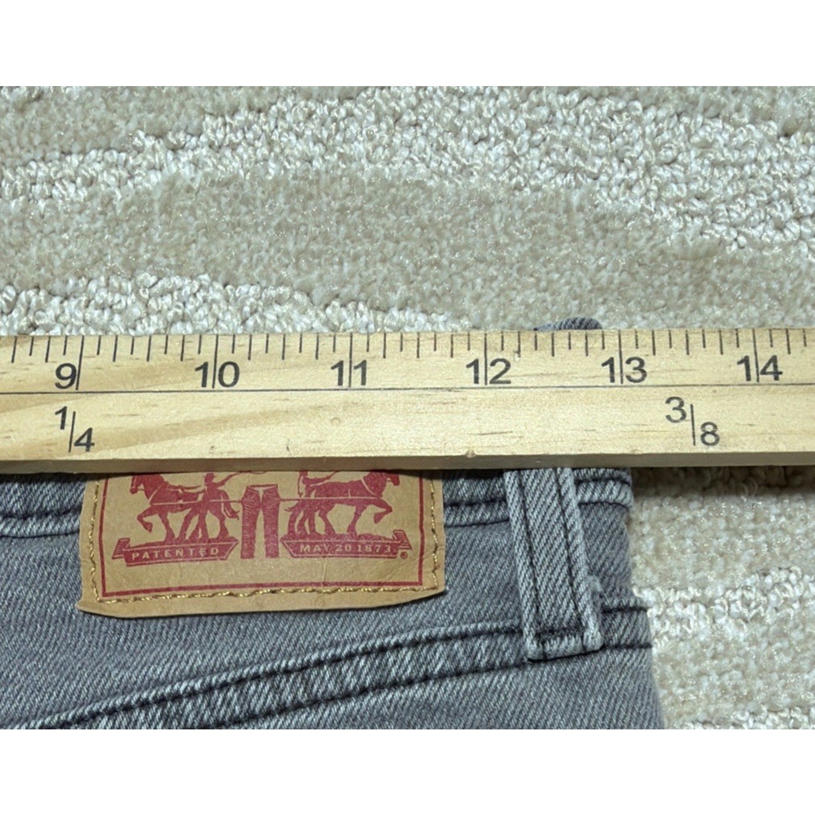 Levi's Women’s Jeans Wedgie Straight Size 26x27 Gray Denim Button Fly NWOT