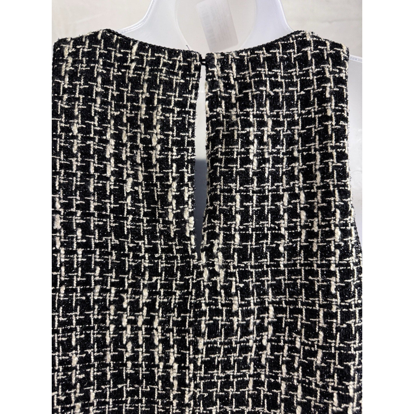 Ark & Co. women Crop Tweed Tank Black Gold Lined Small Keyhole Back Button NWT