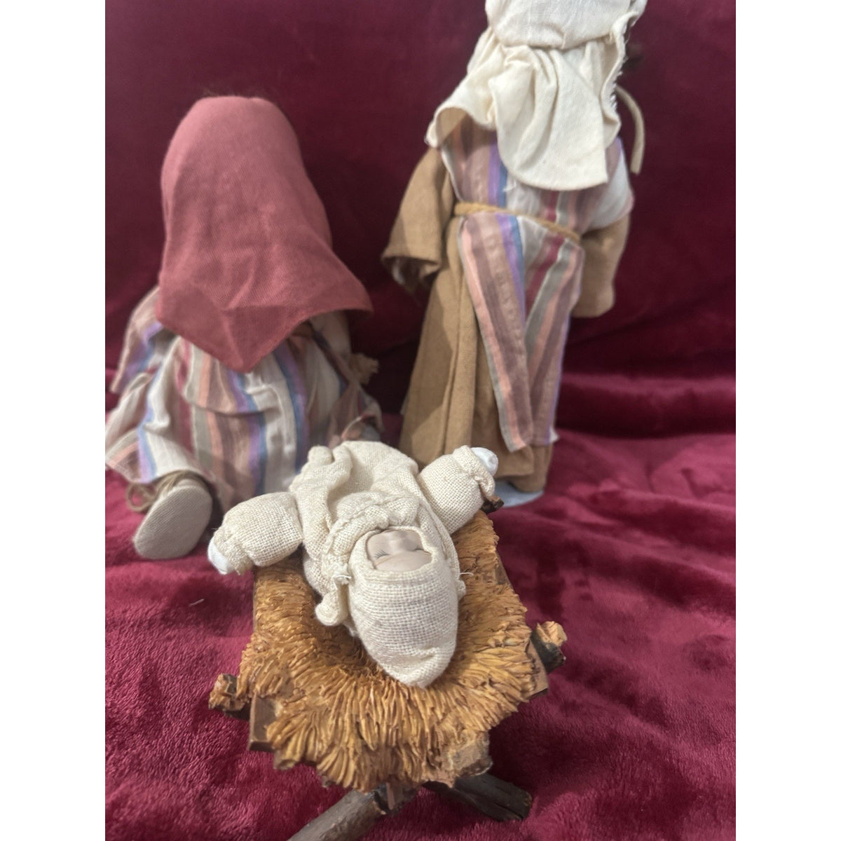 Vintage House of Lloyd A Child Is Born Nativity Mary Joseph Jesus 542132 1990s