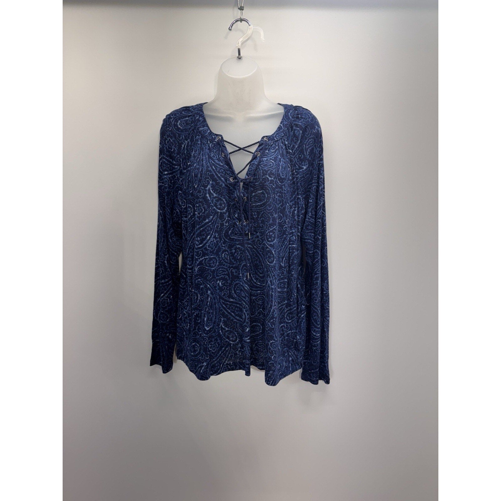 Chaps Blue Paisley V Neck Lace Up Blouse Soft Viscose Women’s Size Large