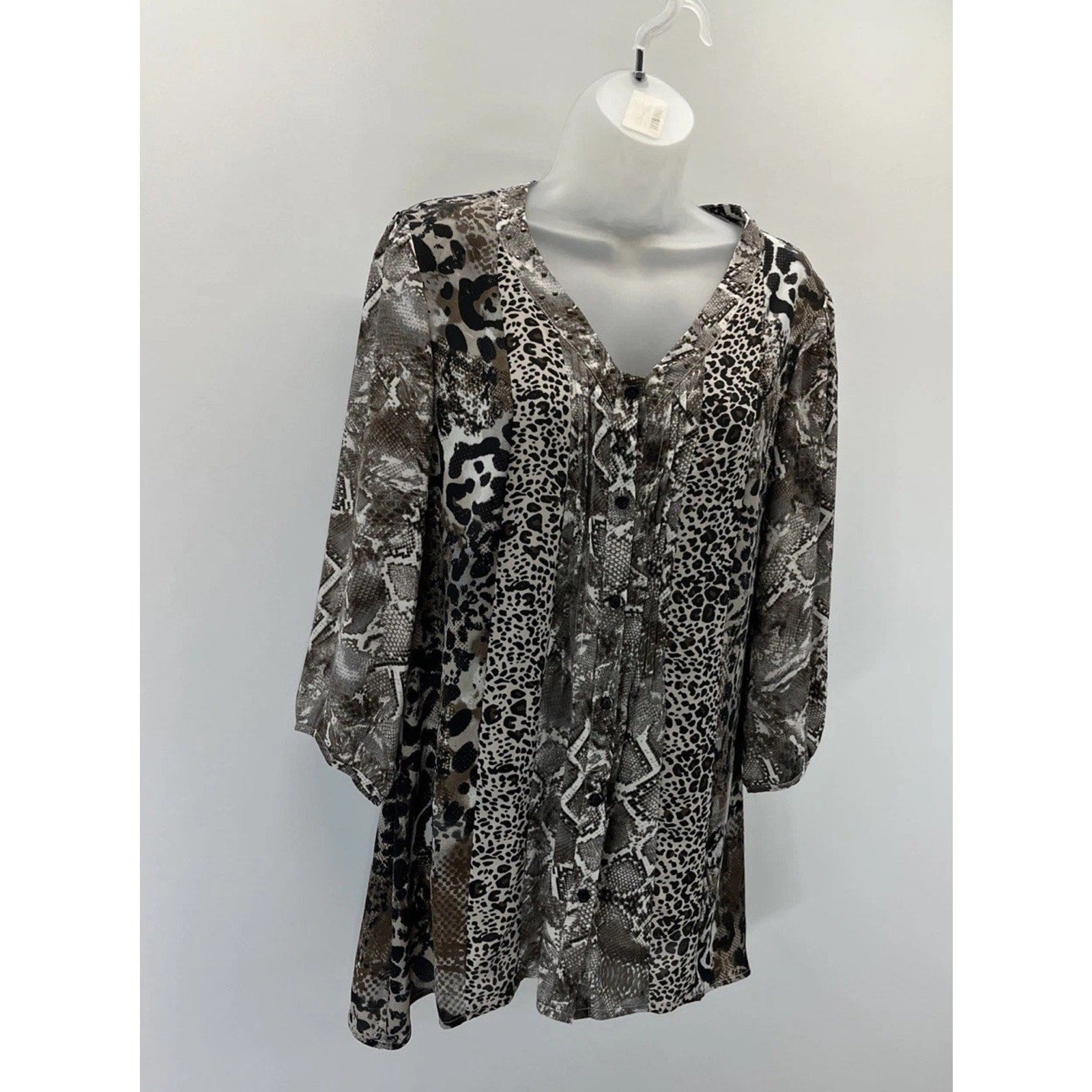 Kim Rogers Animal Print career Tunic blouse Size Medium Polyester