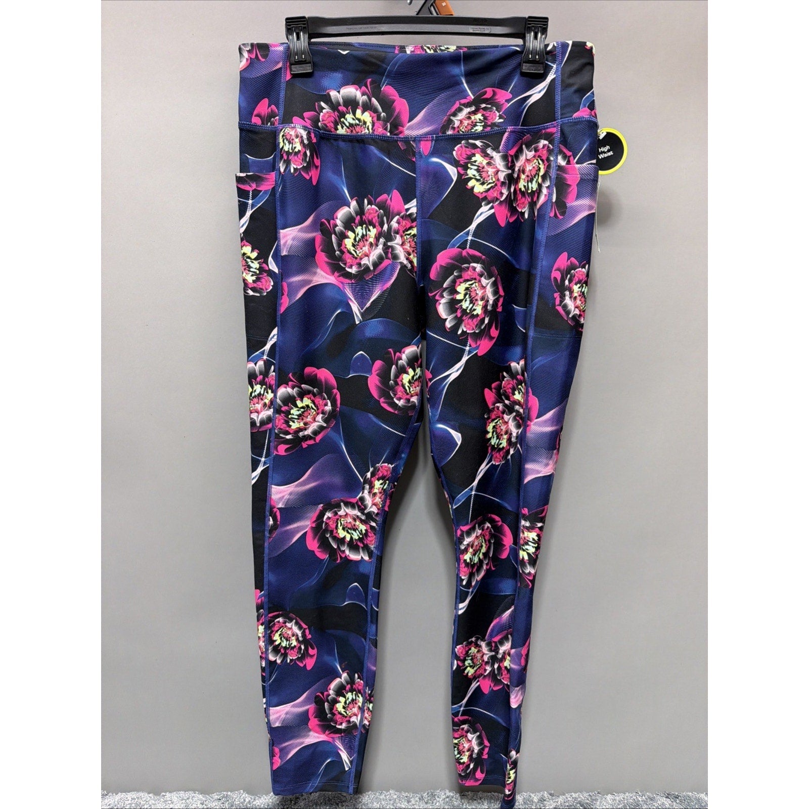 Womens Athletic Works multicolor Floral yoga pants, Size XL, New , AQ0393