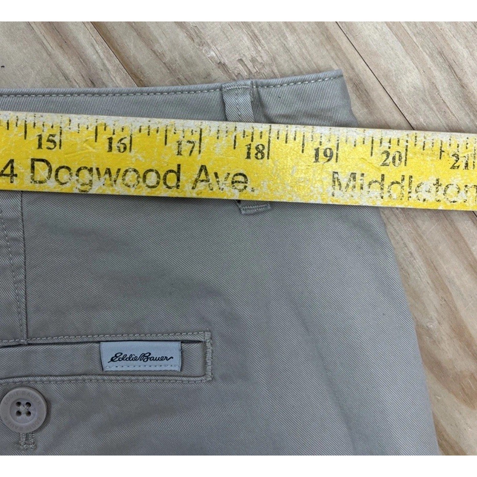 EDDIE BAUER Legend Wash Boyfriend Mid Rise Pants Womens Slim Leg Stretch 16