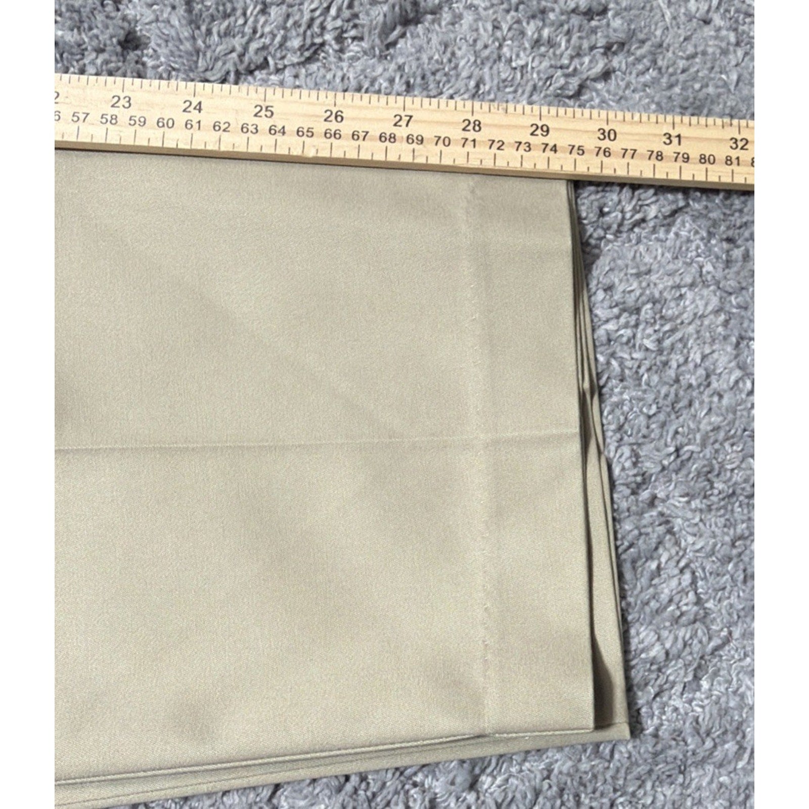 New! Dockers D3 Classic Fit Iron Free Mens Pants Khaki Pleated Front 42x30