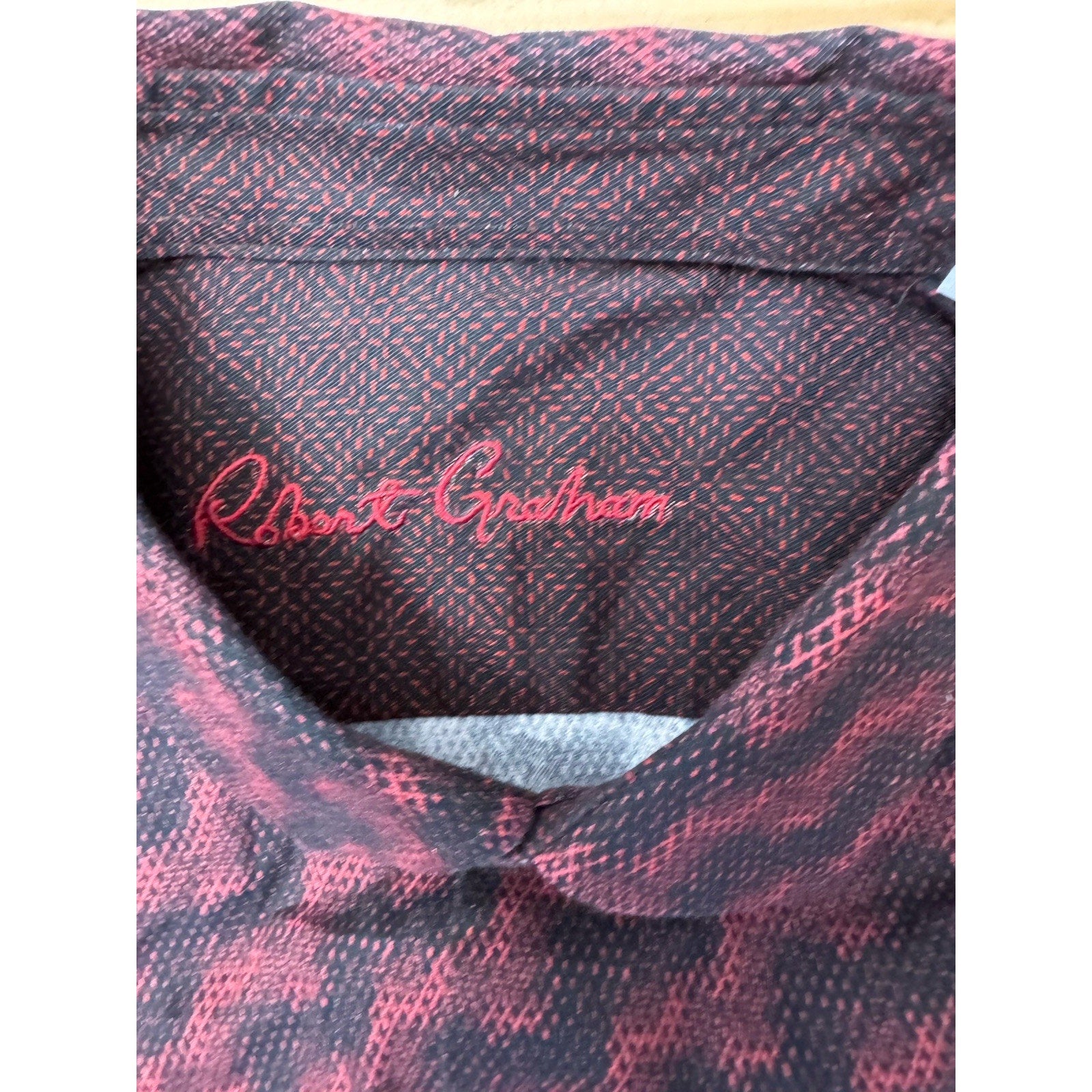 ROBERT GRAHAM Mens SHIRT L CLASSIC FIT Long Sleeves BUTTON FRONT Ruby Diamond