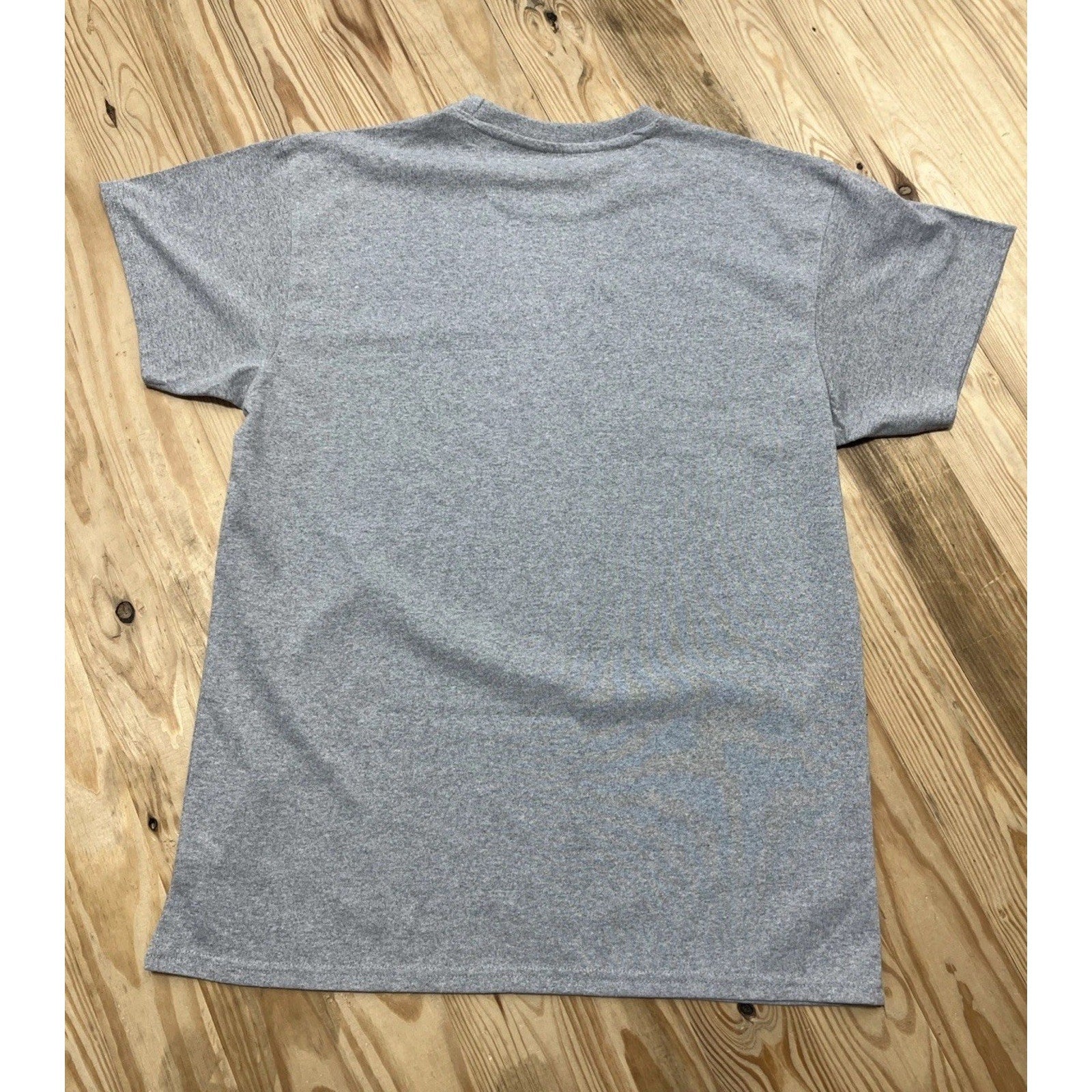 NWT Men's Lg Brisco Gray Crop Duster Leave The Smell Behind Graphic T Shirt