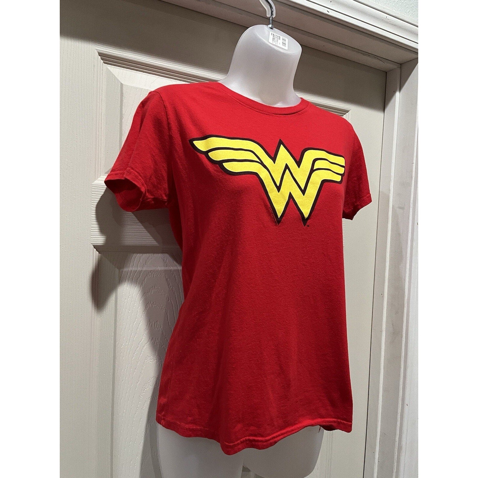 Wonder Women Size Small T-Shirt, Red w/ yellow WW Logo