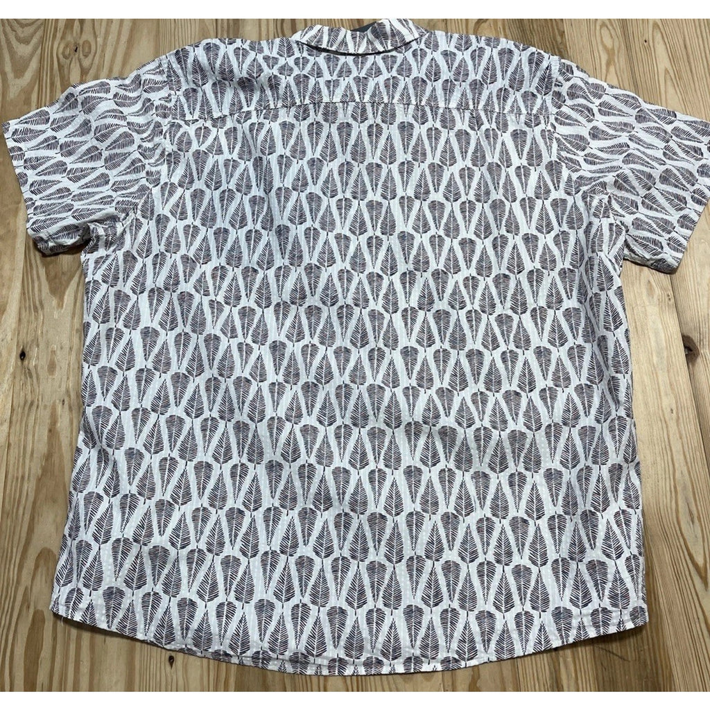 Eddie Bauer Casual Shirt Men 2XL Feather Print Classic Fit Button-Up SS NWT