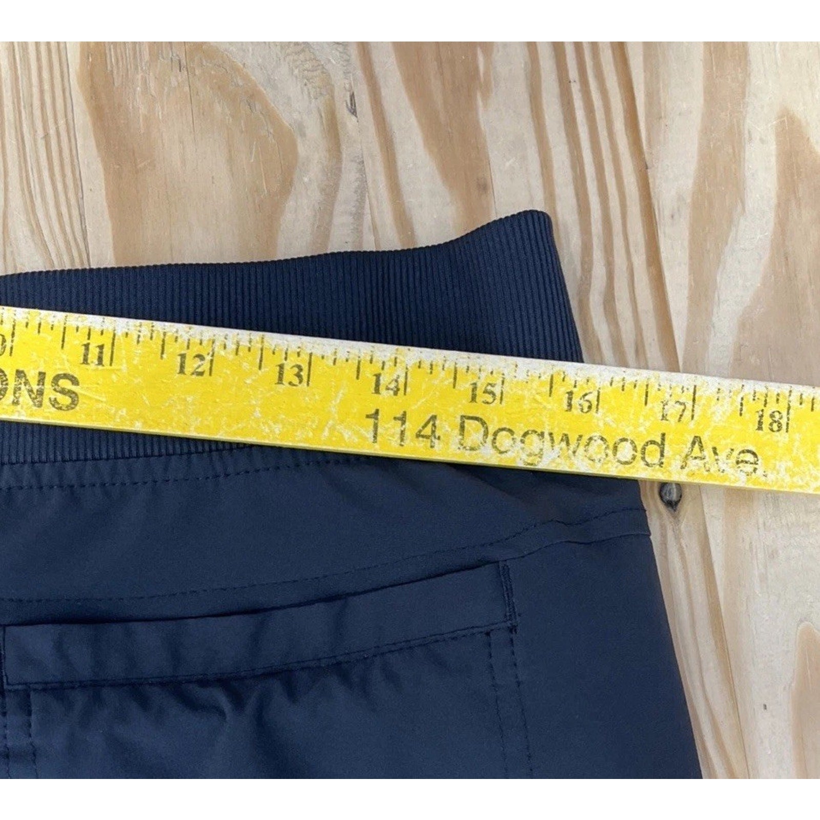 Athleta Midtown Ankle Pull-on Athletic Pants Black Lightweight Sz 10 T