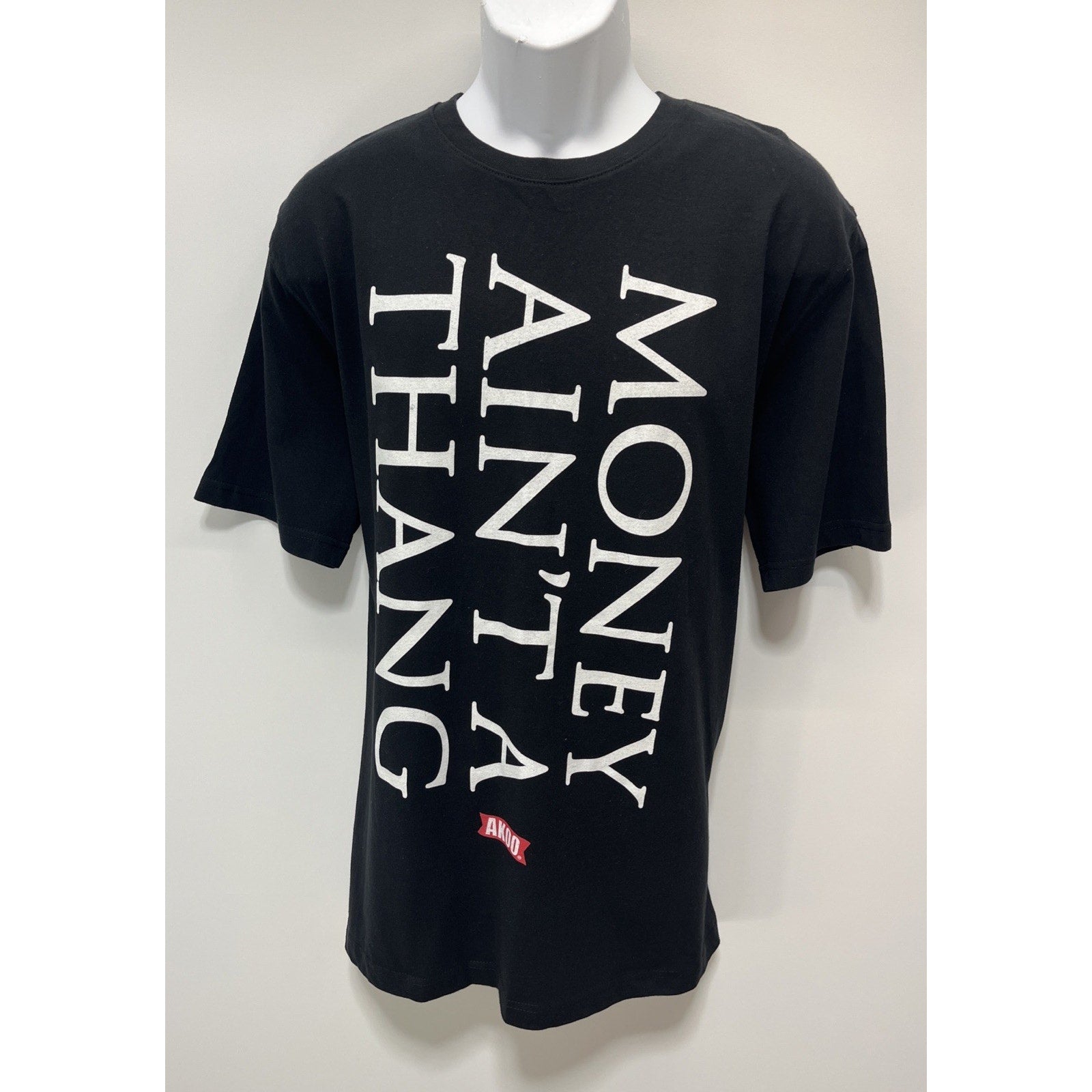 AKOO Brand Black And White Graphic Money Ain’t A Thing T-Shirt Size XL