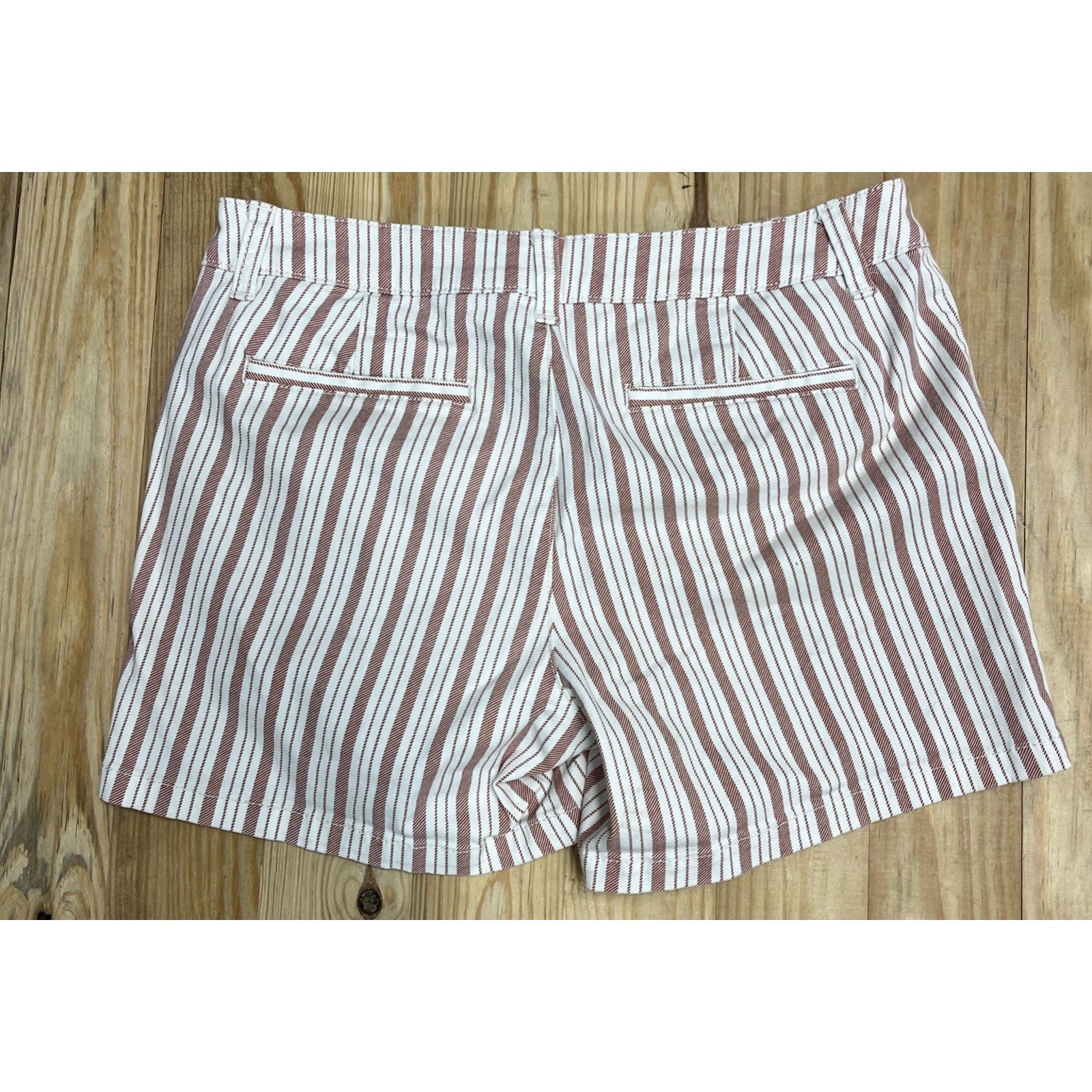 A.N.A. Mid Rise Burgundy Stripe 5” Inseam Chino Shorts Women’s Size 6