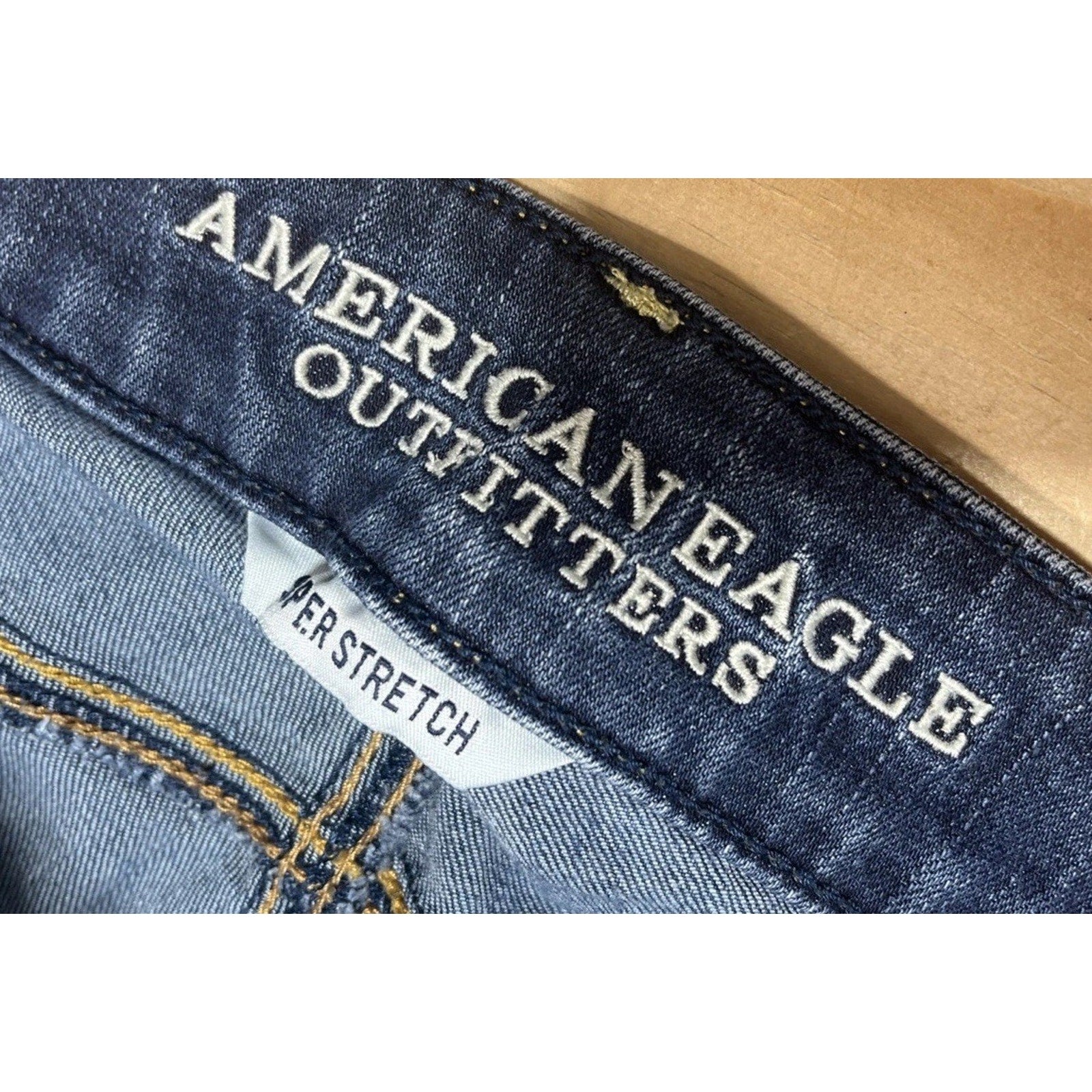 American Eagle Artist Crop Super Stretch Womens Jeans 6 Reg Blue Dark Wash