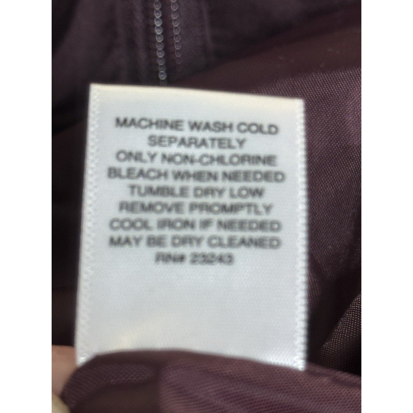 NY & Co New York & Company Quilted Puffer Vest Womens Small Burgundy Zip Pockets