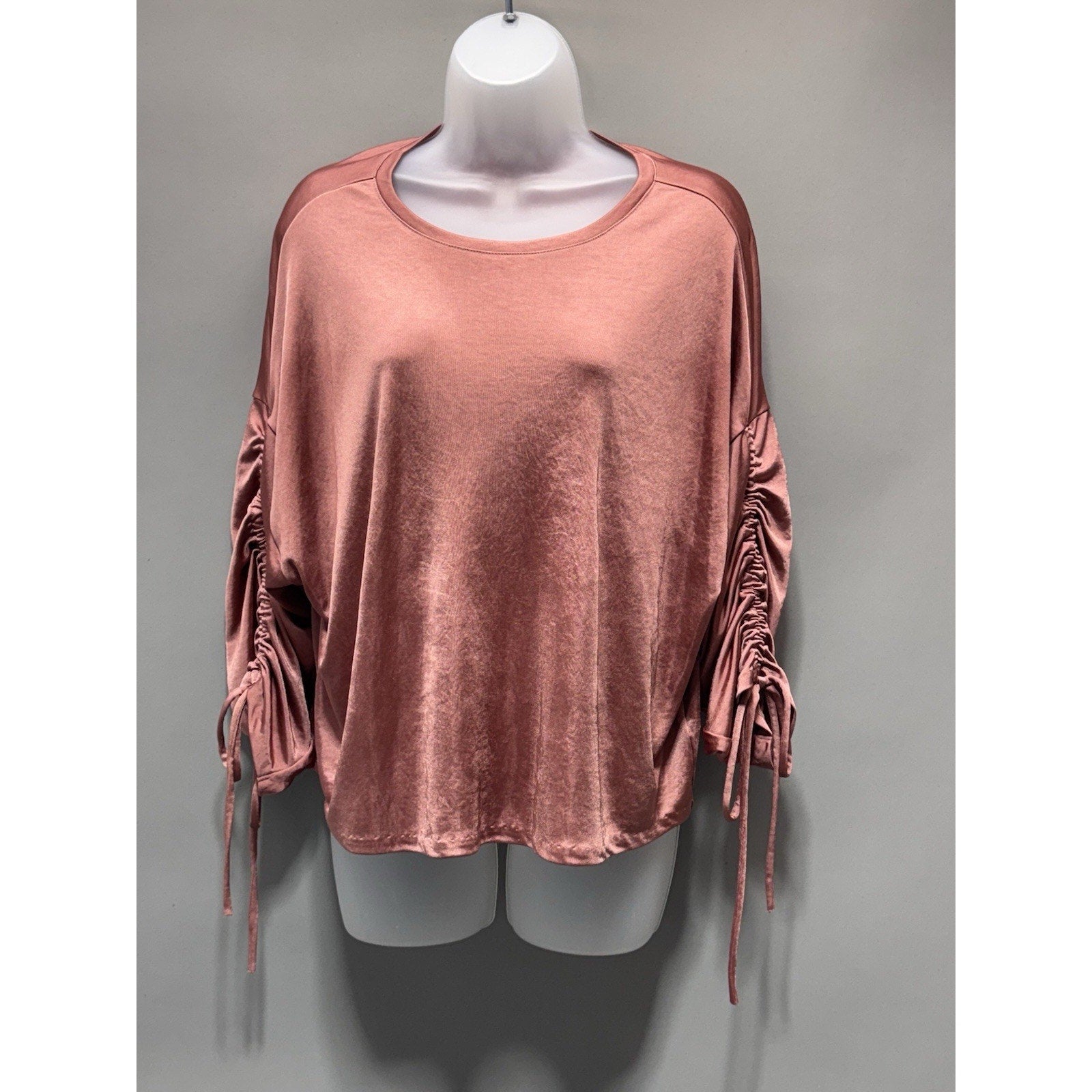 Express Blouse Ginger Pink Ruched Long Sleeve Silky Top shirt Women’s Size M