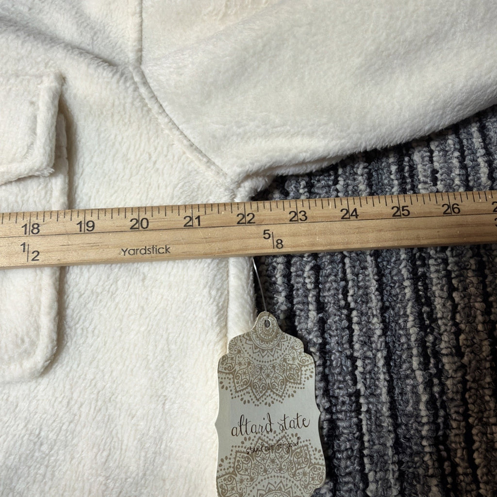 NWT Altar’d State Cream Oversized Super Soft Shacket Size Medium